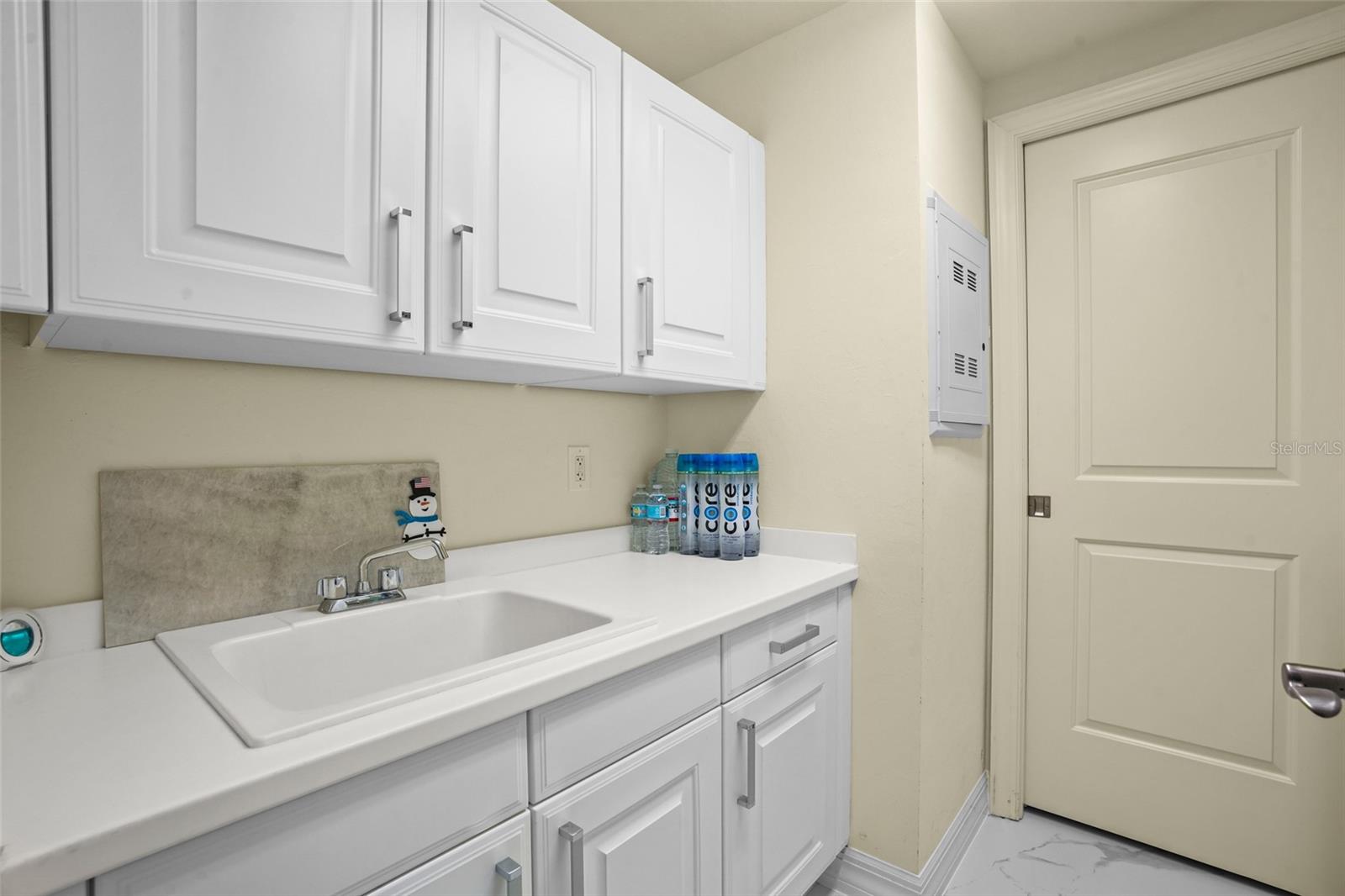 Image 29 of 45 For 14380 Riva Del Lago Drive 1804