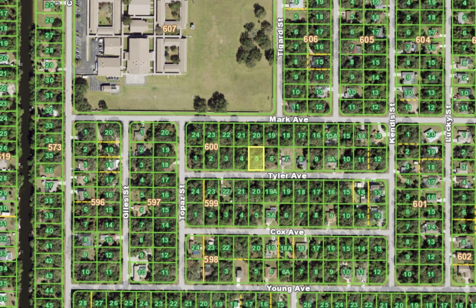 Image 4 of 7 For 17388 Tyler Avenue