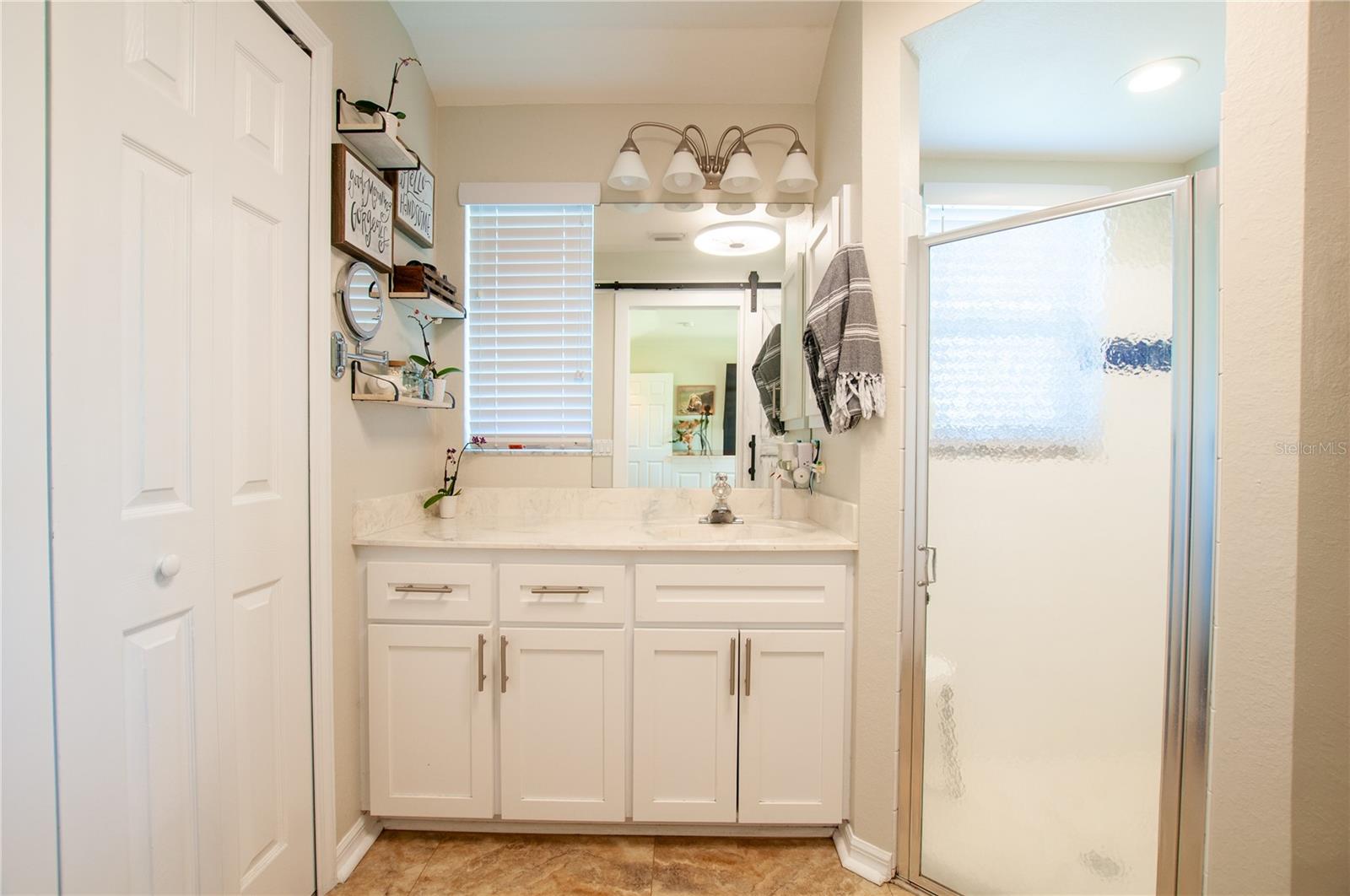 Image 17 of 25 For 27250 Salta Drive