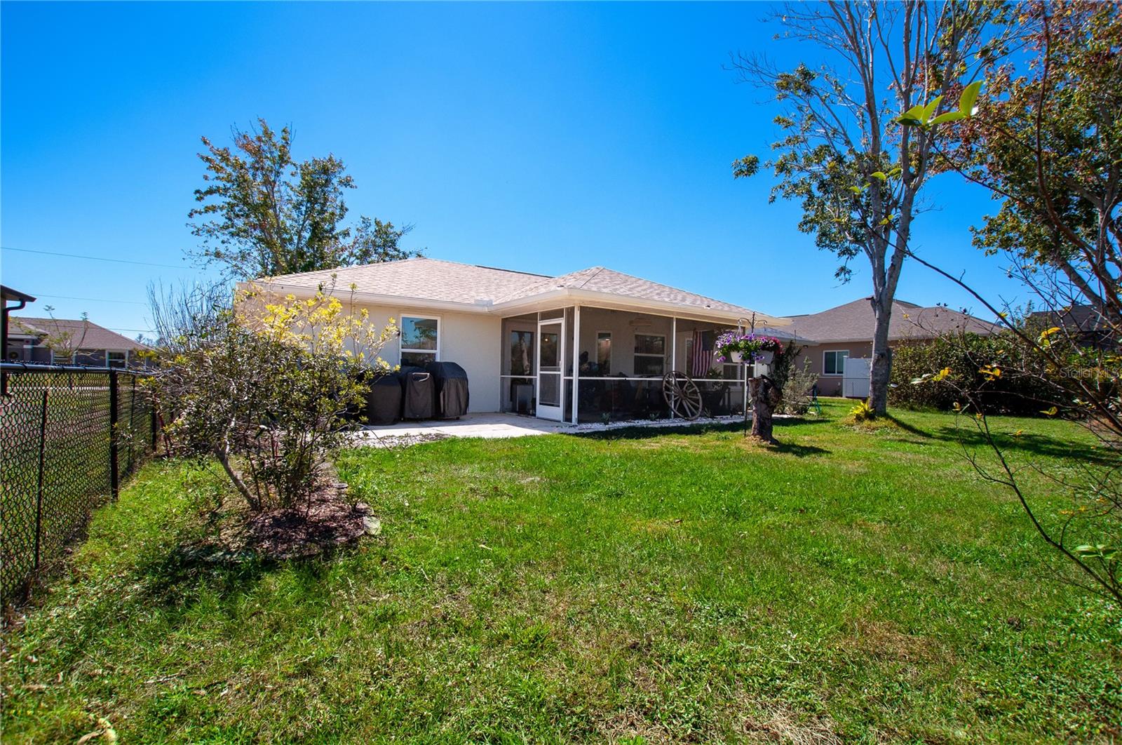 Image 18 of 25 For 27250 Salta Drive