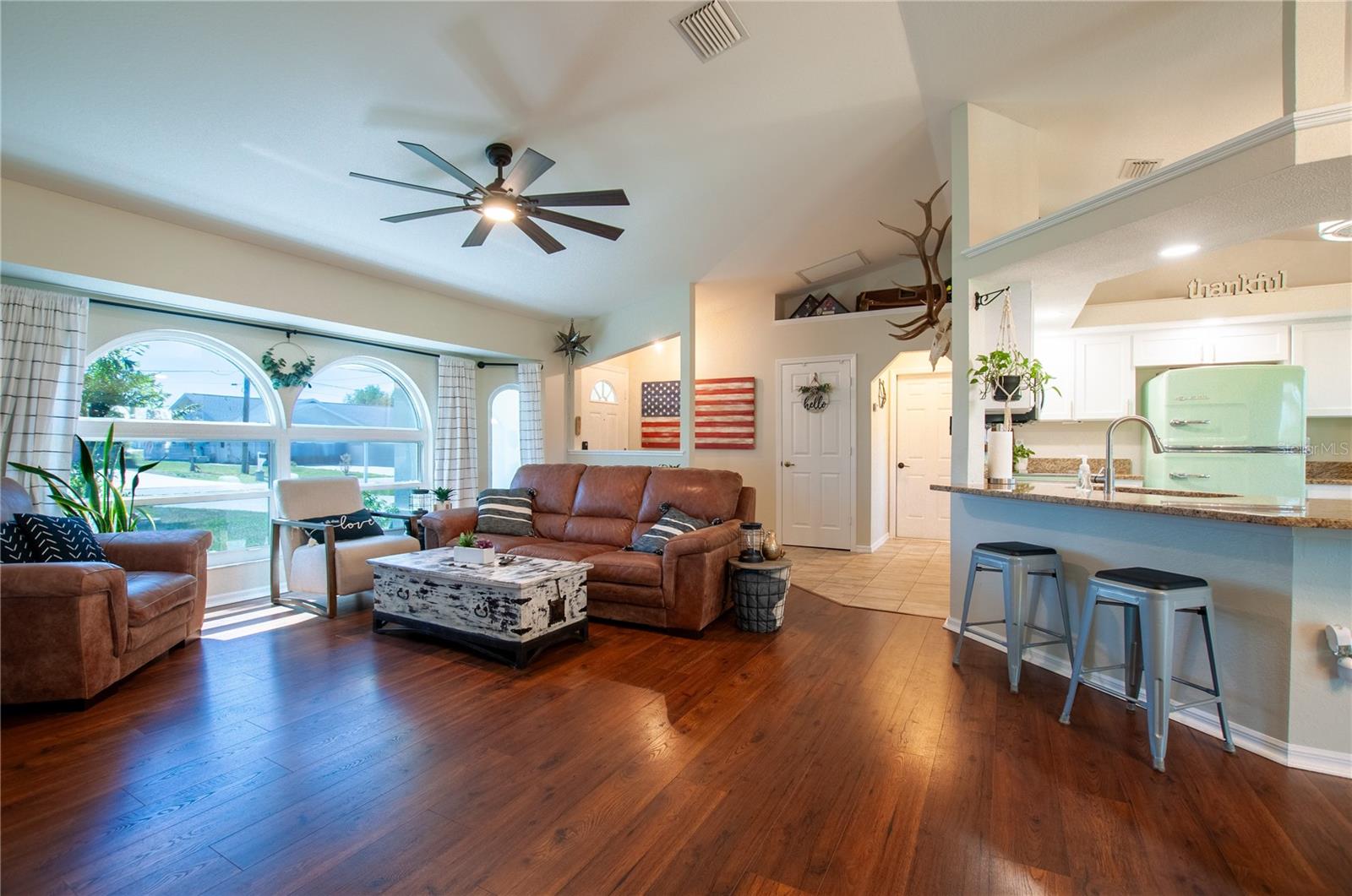 Image 6 of 25 For 27250 Salta Drive
