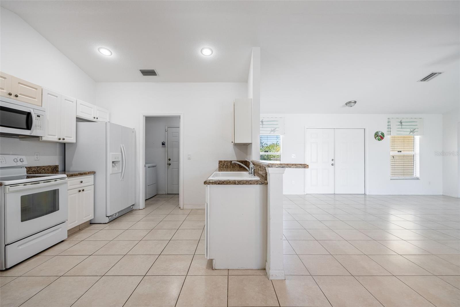 Image 14 of 49 For 7014 Baylor Street