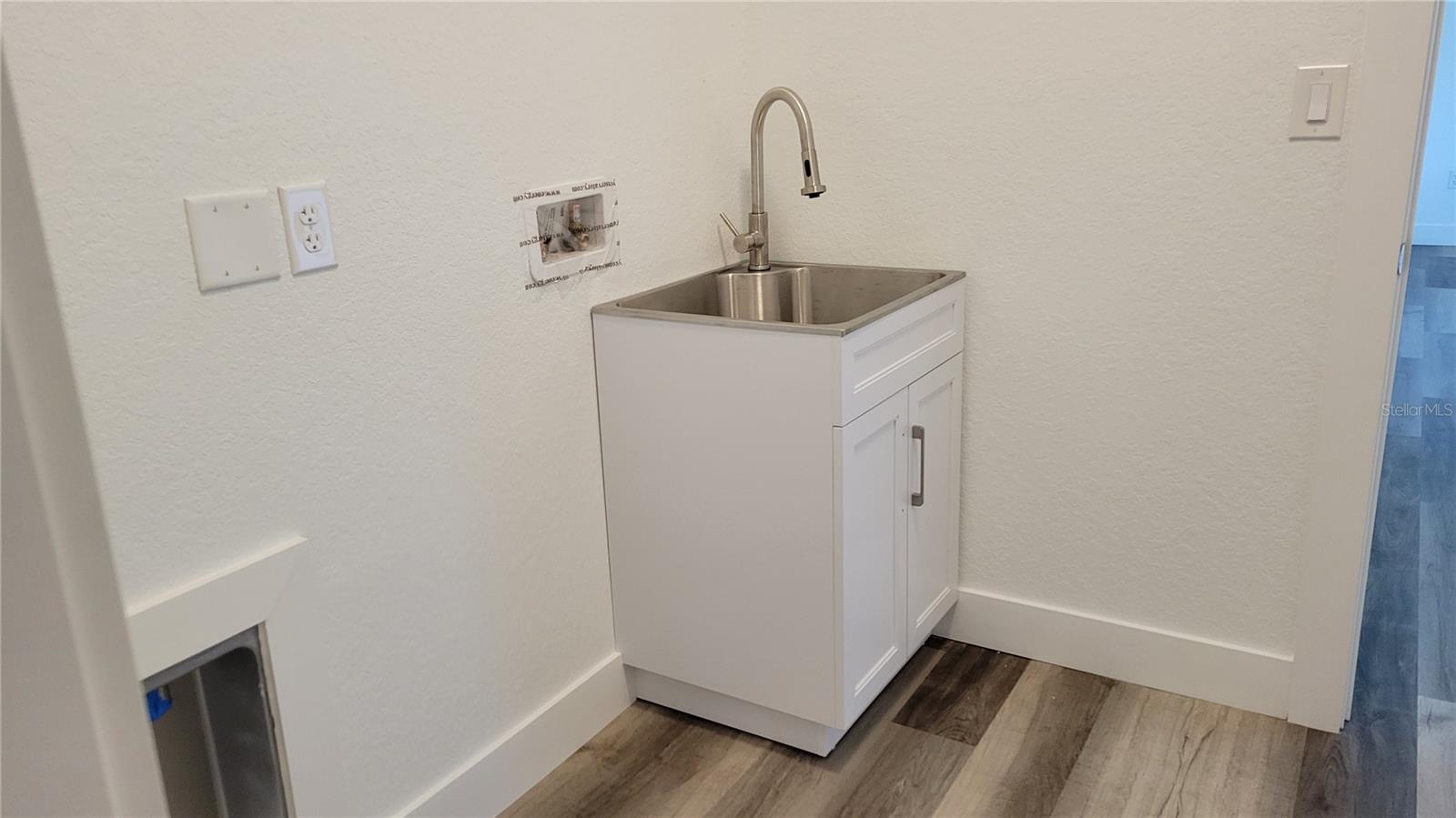 Image 22 of 33 For 23458 Macbeth Court