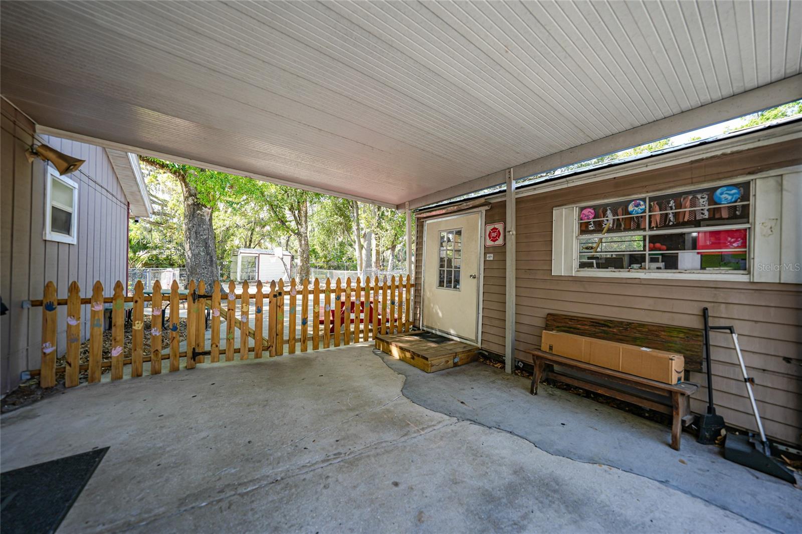 Image 22 of 34 For 726 Magnolia Street