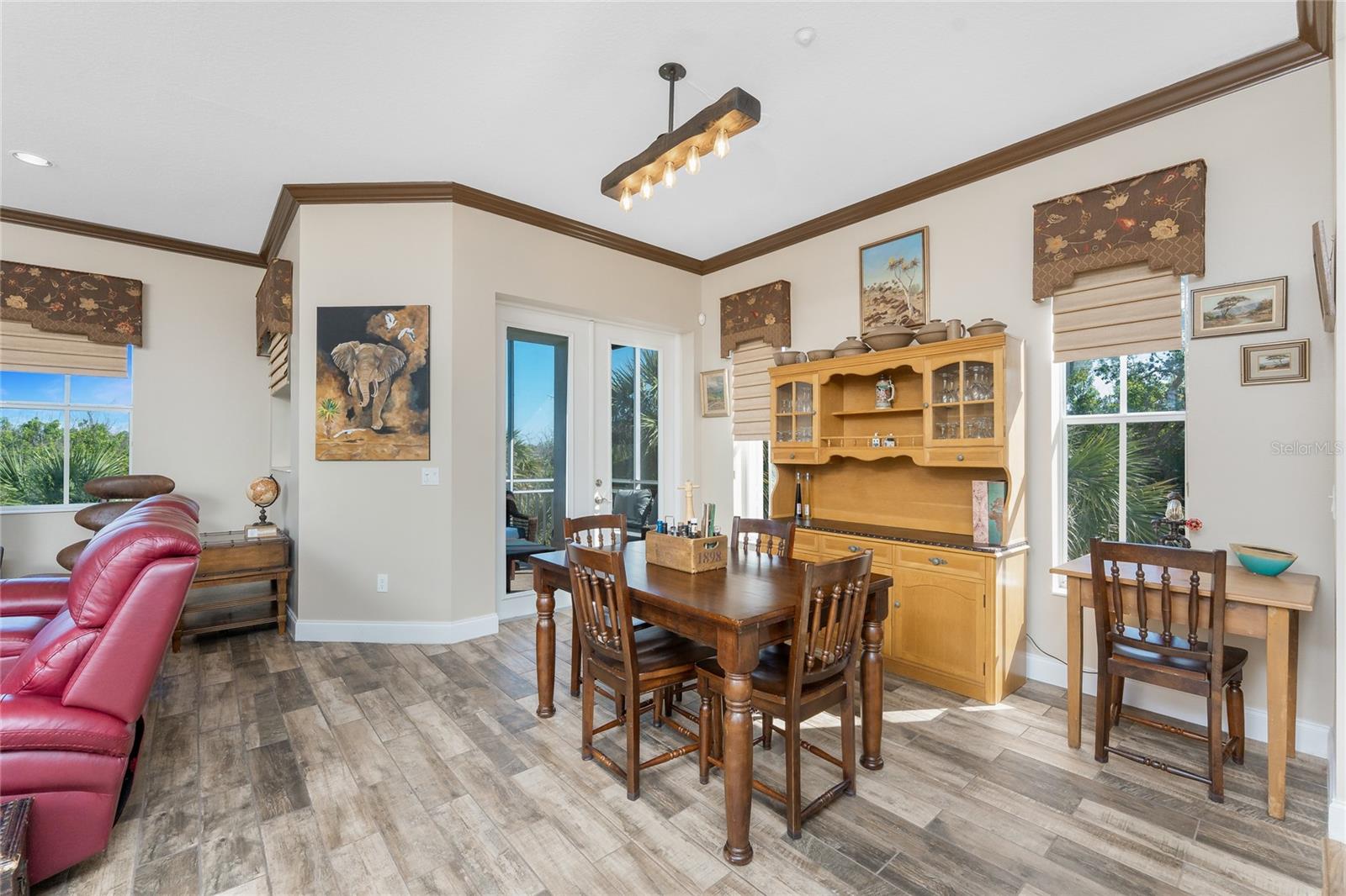 Image 18 of 93 For 10300 Tarpon Landings Terrace 4