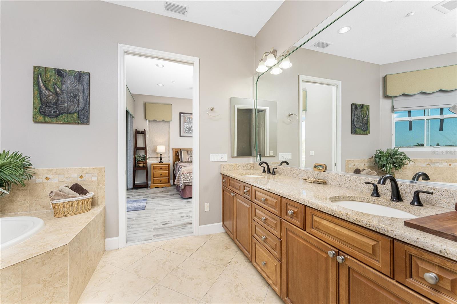 Image 40 of 93 For 10300 Tarpon Landings Terrace 4