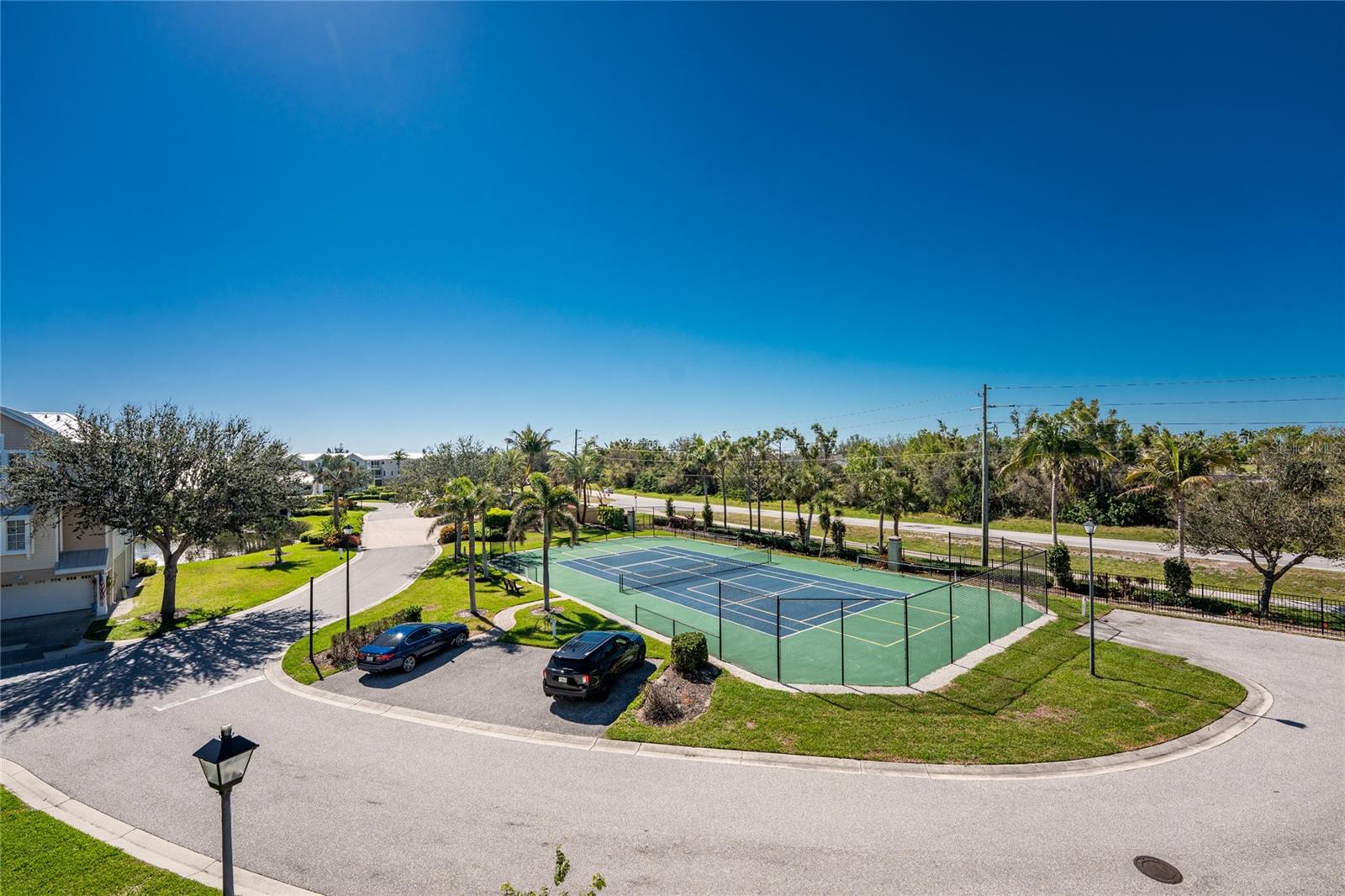 Image 48 of 93 For 10300 Tarpon Landings Terrace 4
