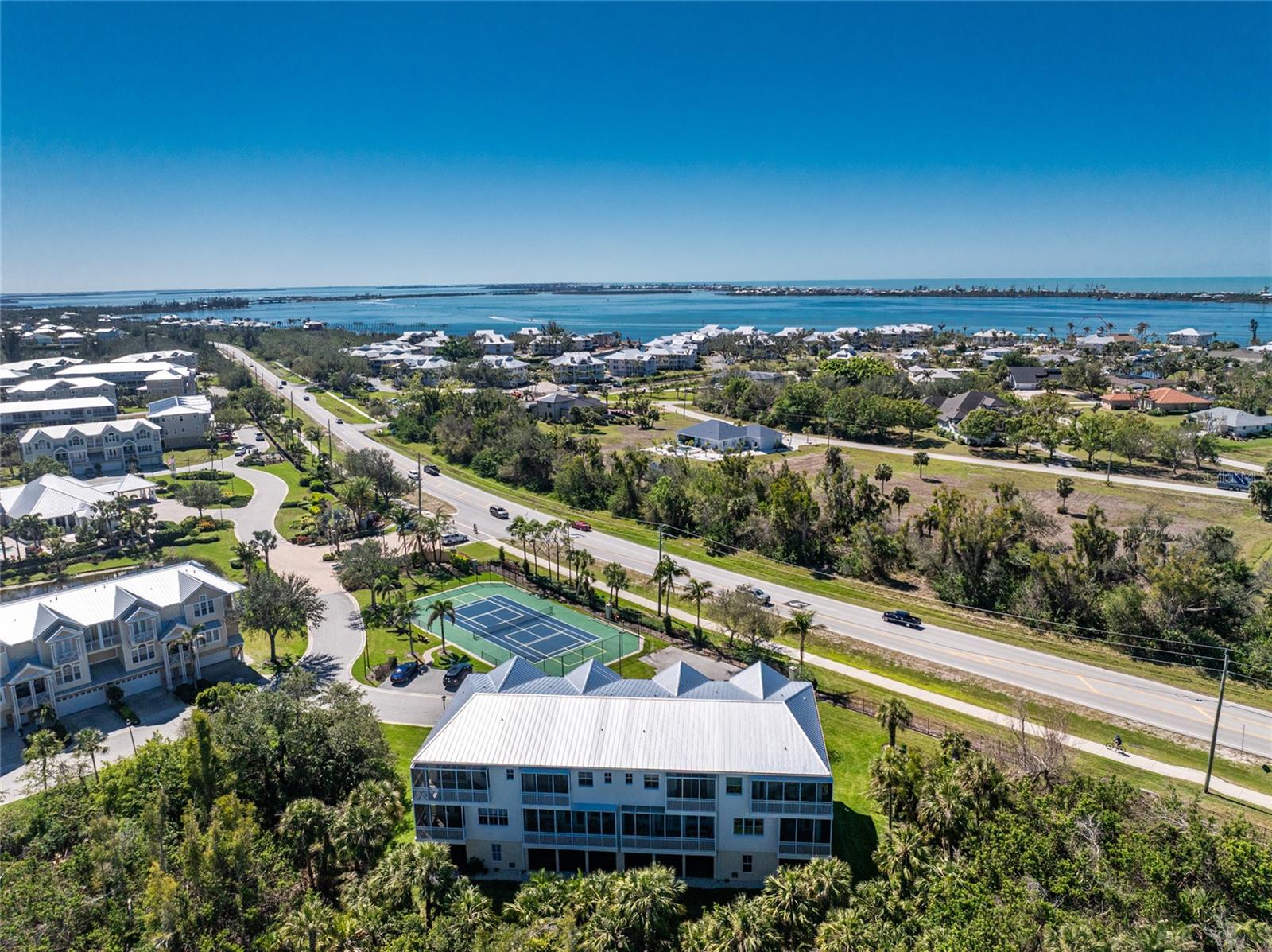 Image 67 of 93 For 10300 Tarpon Landings Terrace 4