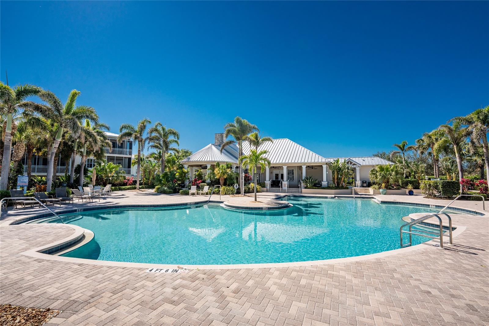 Image 71 of 93 For 10300 Tarpon Landings Terrace 4