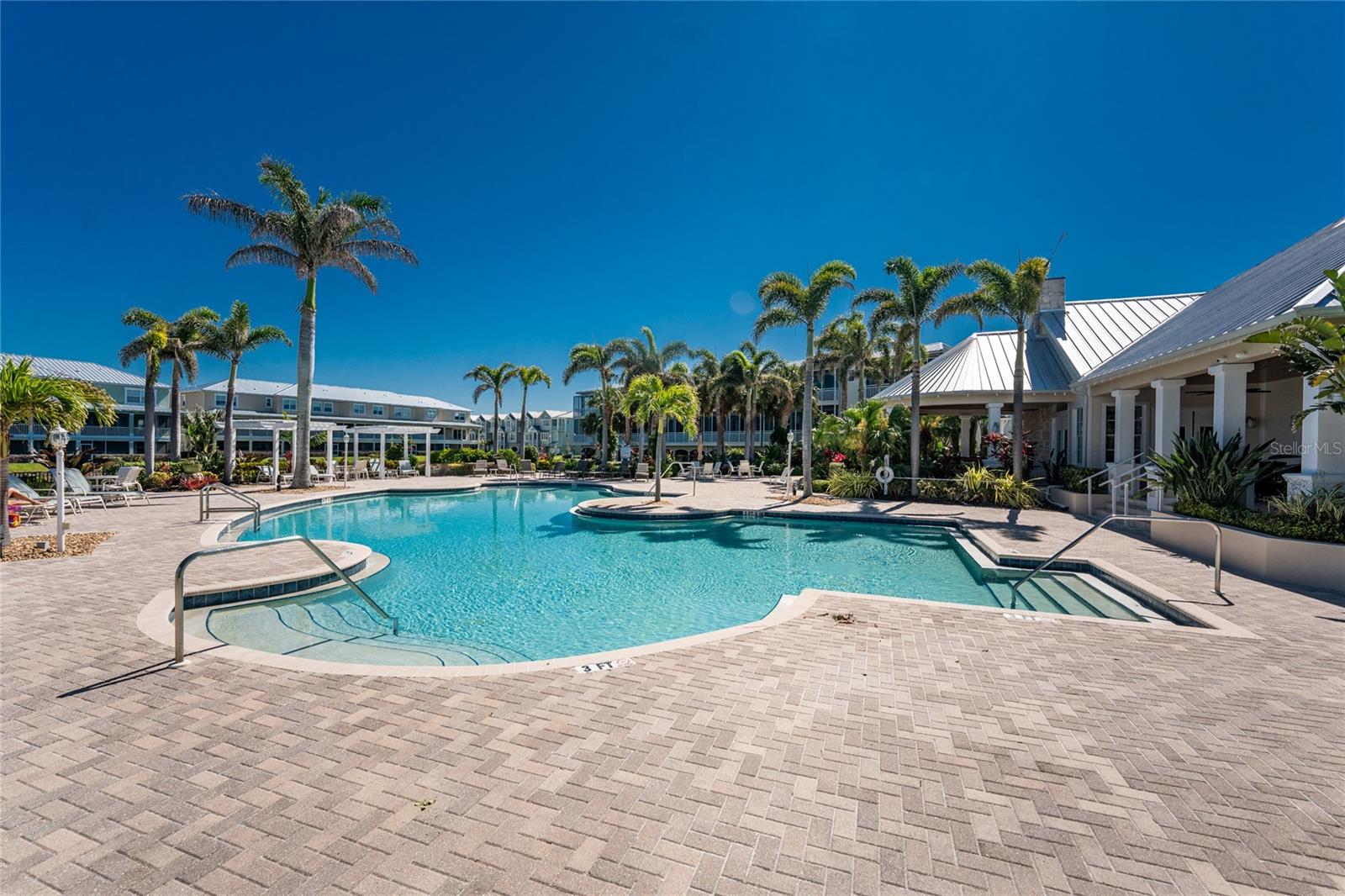 Image 72 of 93 For 10300 Tarpon Landings Terrace 4