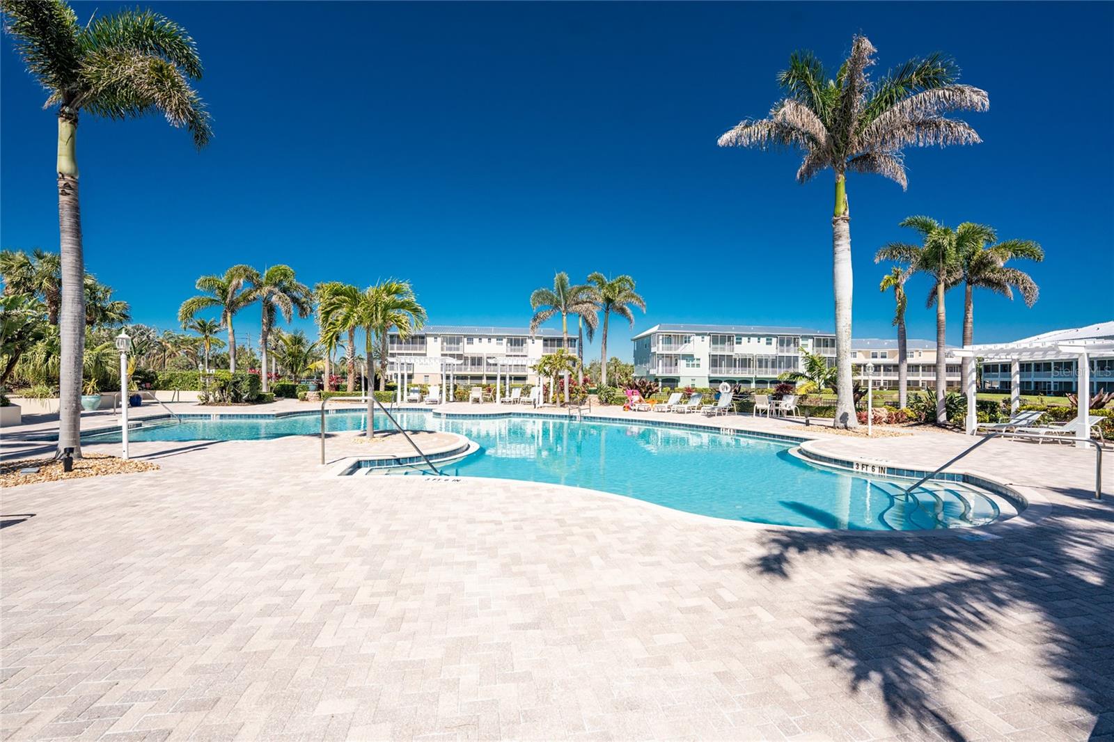 Image 73 of 93 For 10300 Tarpon Landings Terrace 4