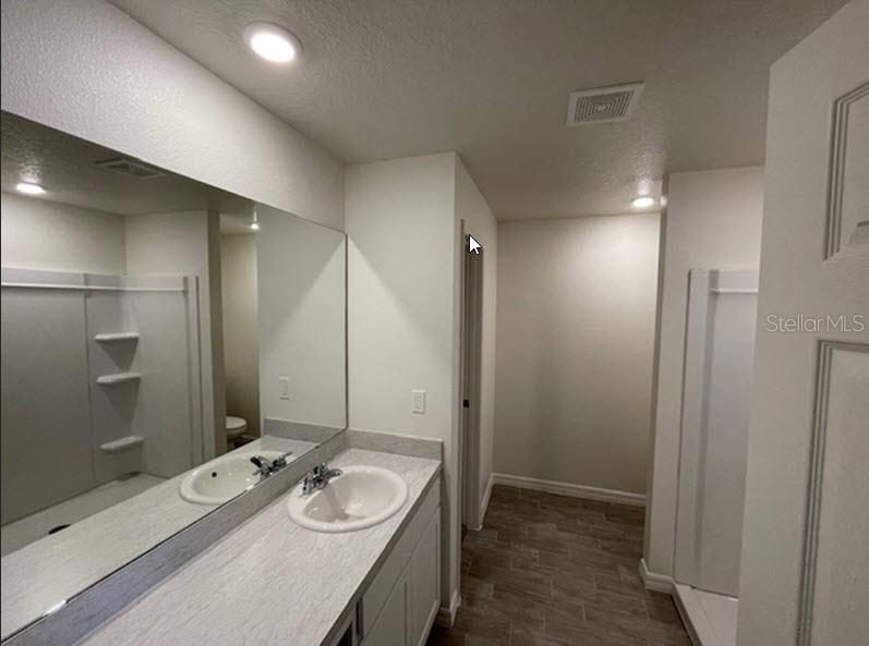 Image 10 of 15 For 7 Richelieu Lane