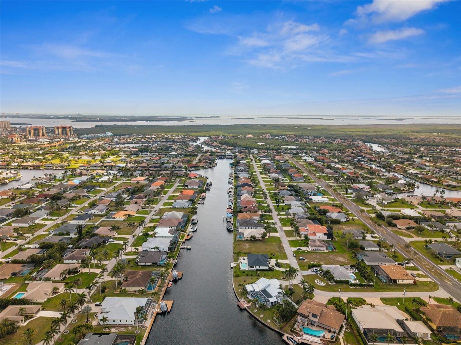 Image 4 of 65 For 5207 20th Place