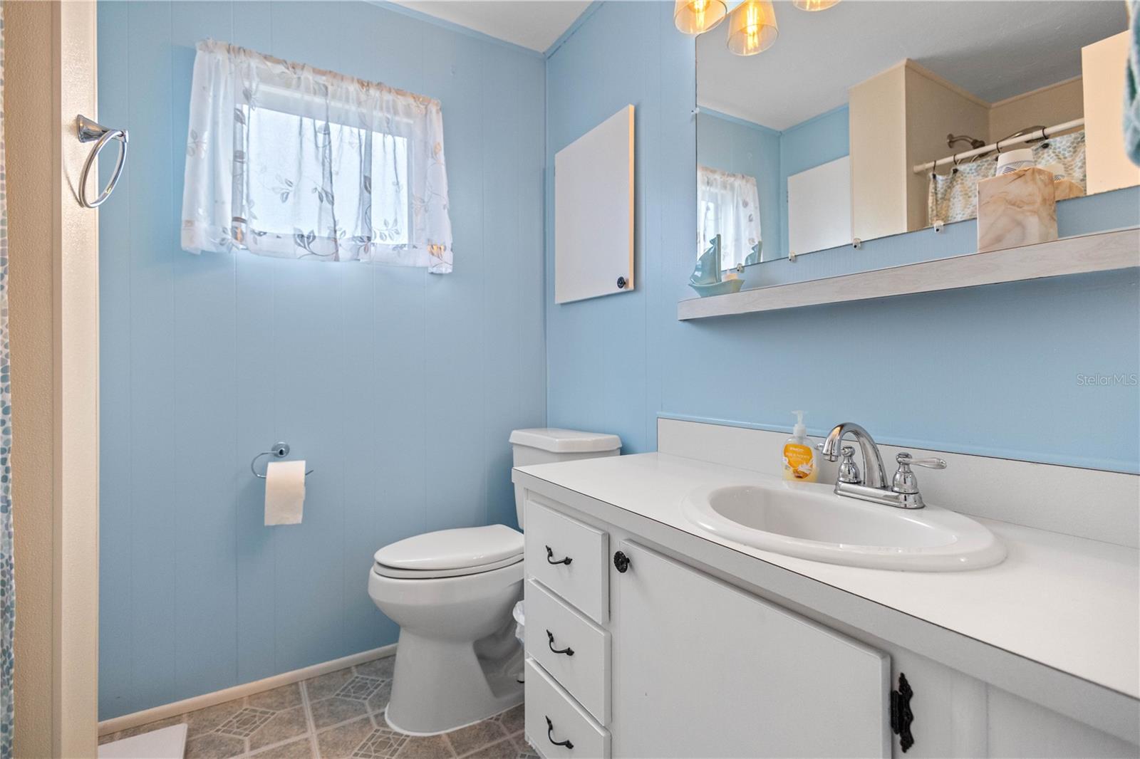 Image 12 of 26 For 24437 Harborview Road 55