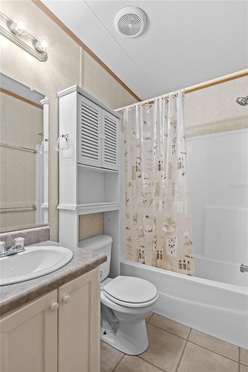 Image 10 of 26 For 24437 Harborview Road 57