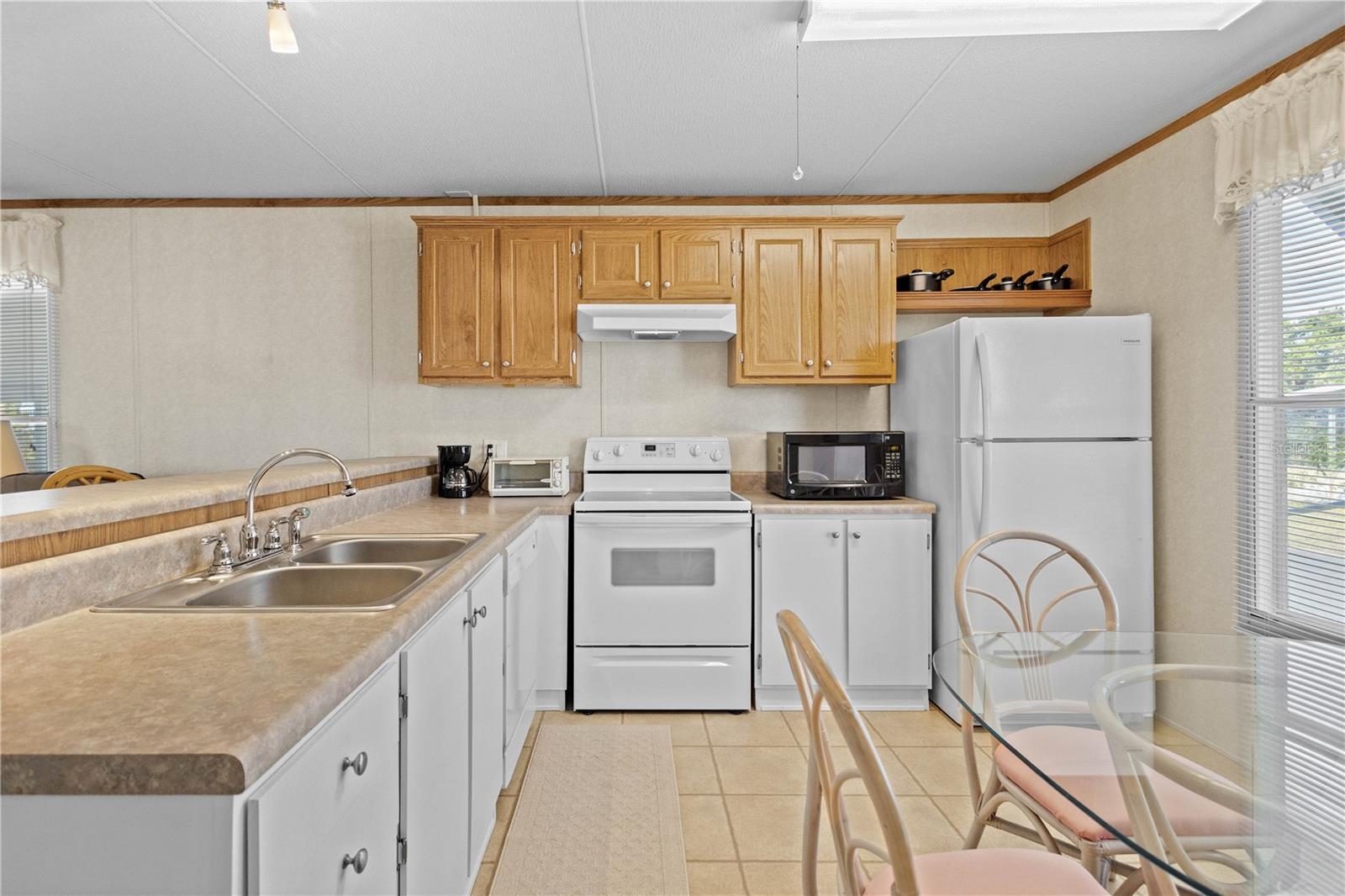 Image 3 of 26 For 24437 Harborview Road 57