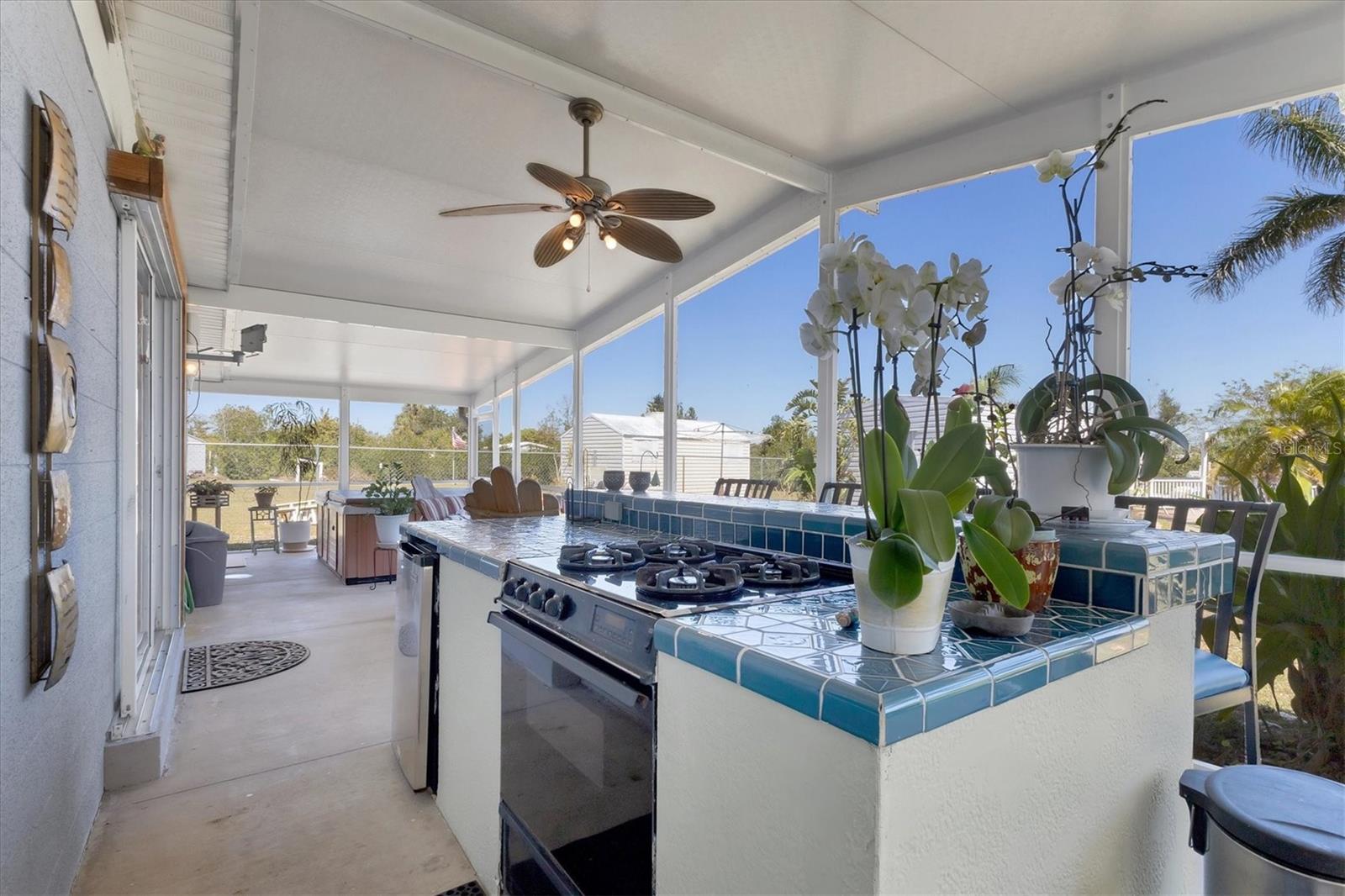 Image 22 of 36 For 301 Palmetto Drive Ne