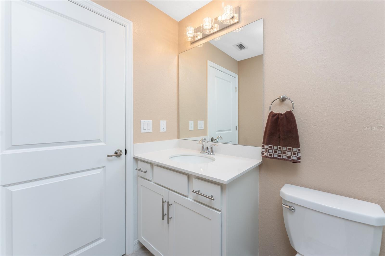Image 23 of 39 For 14281 Heritage Landing Boulevard 1411