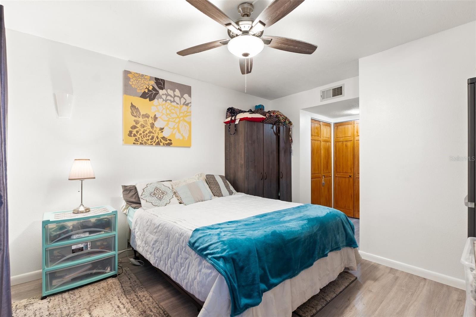 Image 23 of 35 For 19505 Quesada Avenue F103