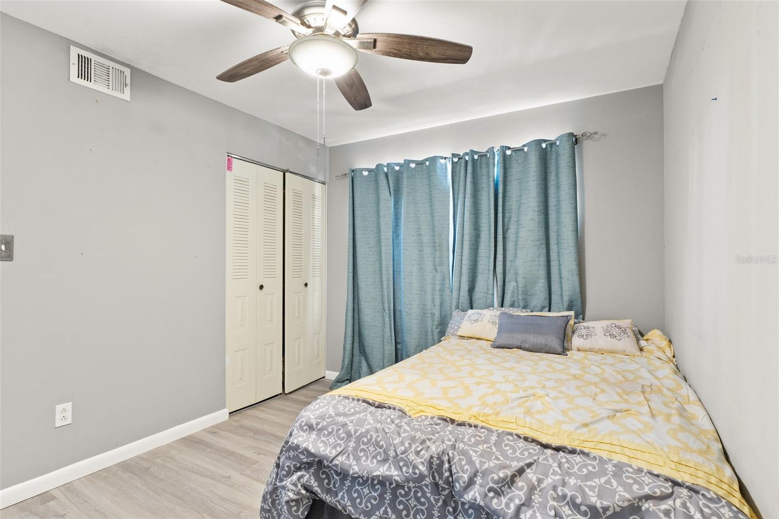 Image 30 of 35 For 19505 Quesada Avenue F103