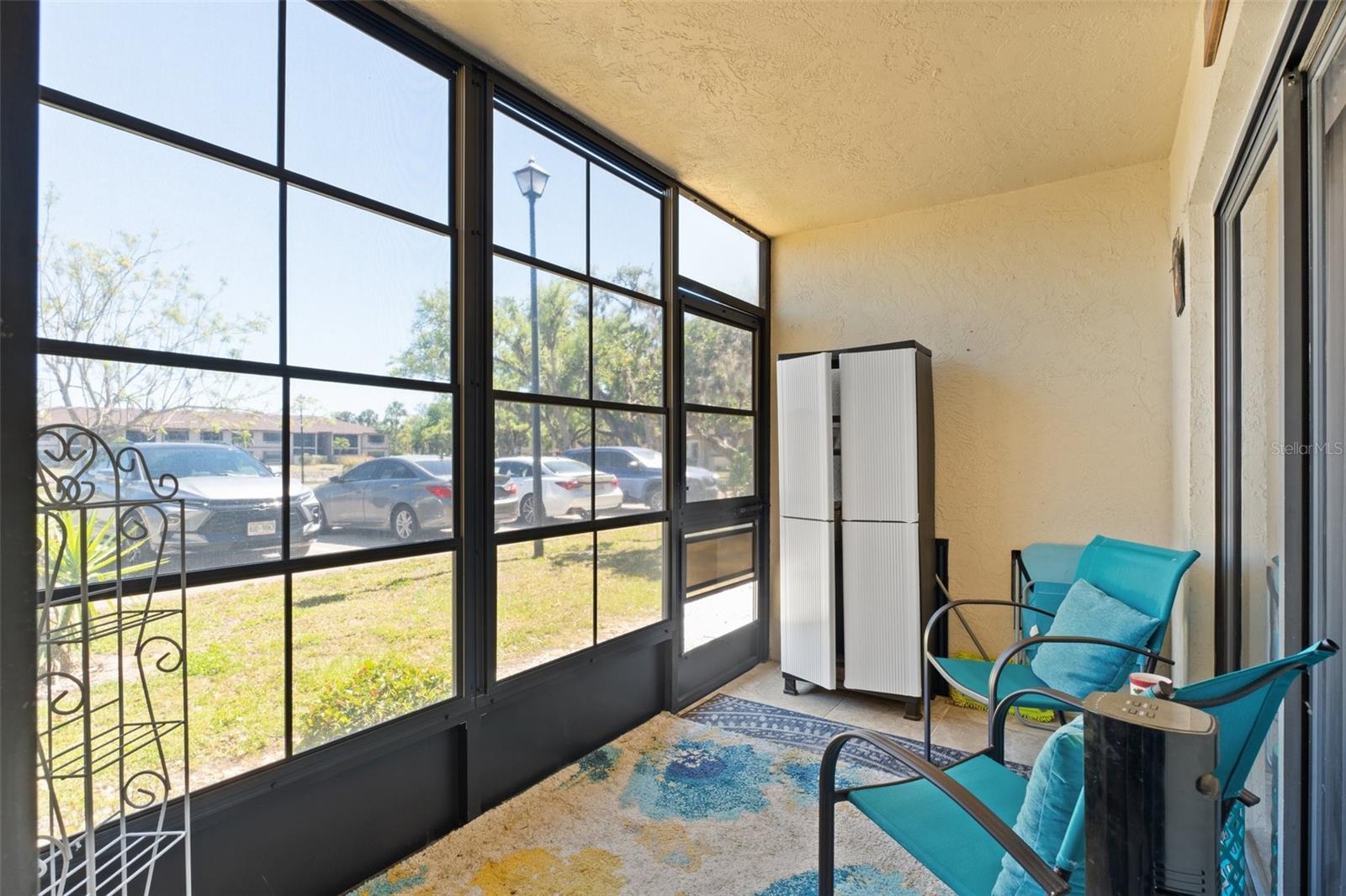 Image 33 of 35 For 19505 Quesada Avenue F103