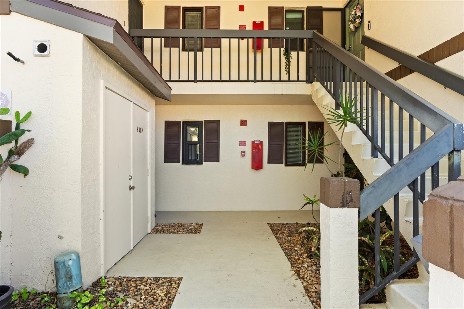 Image 4 of 35 For 19505 Quesada Avenue F103