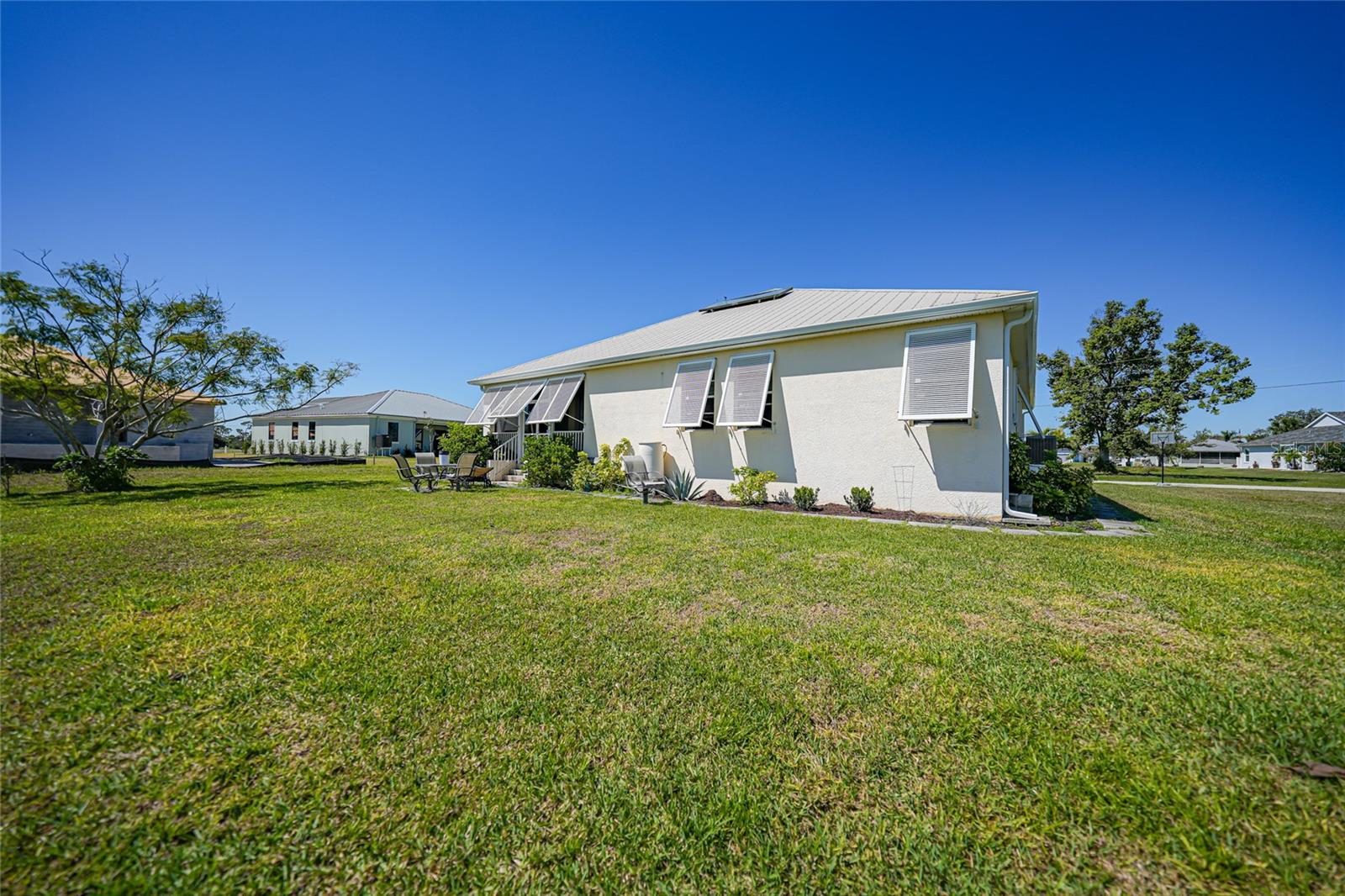 Image 28 of 30 For 17408 Malarky Lane