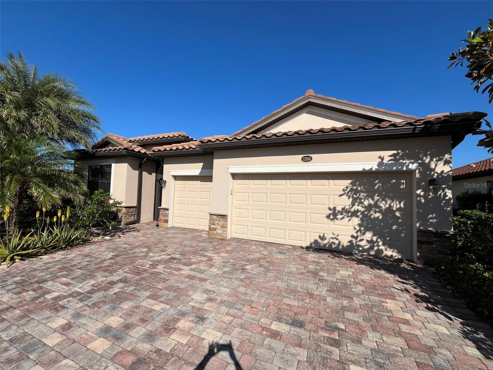 Details for 13240 Amerigo Lane, VENICE, FL 34293