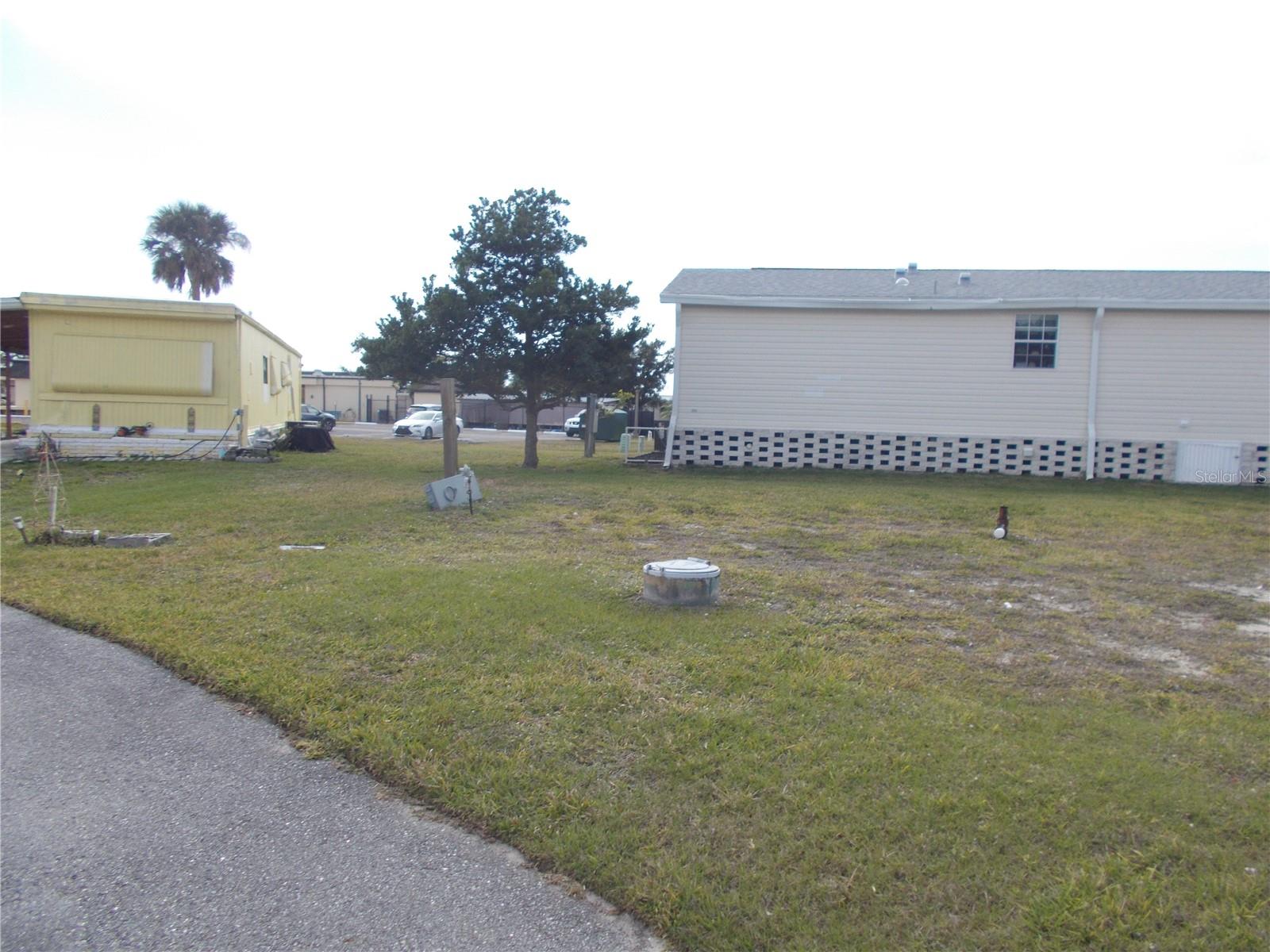 Image 5 of 36 For 5501 Holiday Park Boulevard