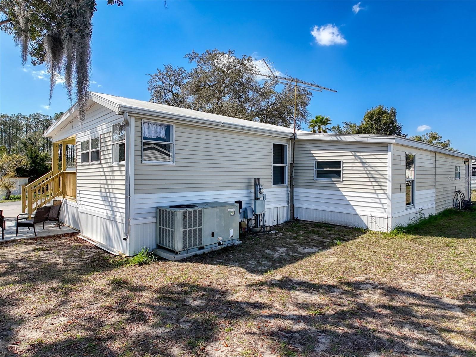 Image 34 of 81 For 9339 Bob Cat Drive