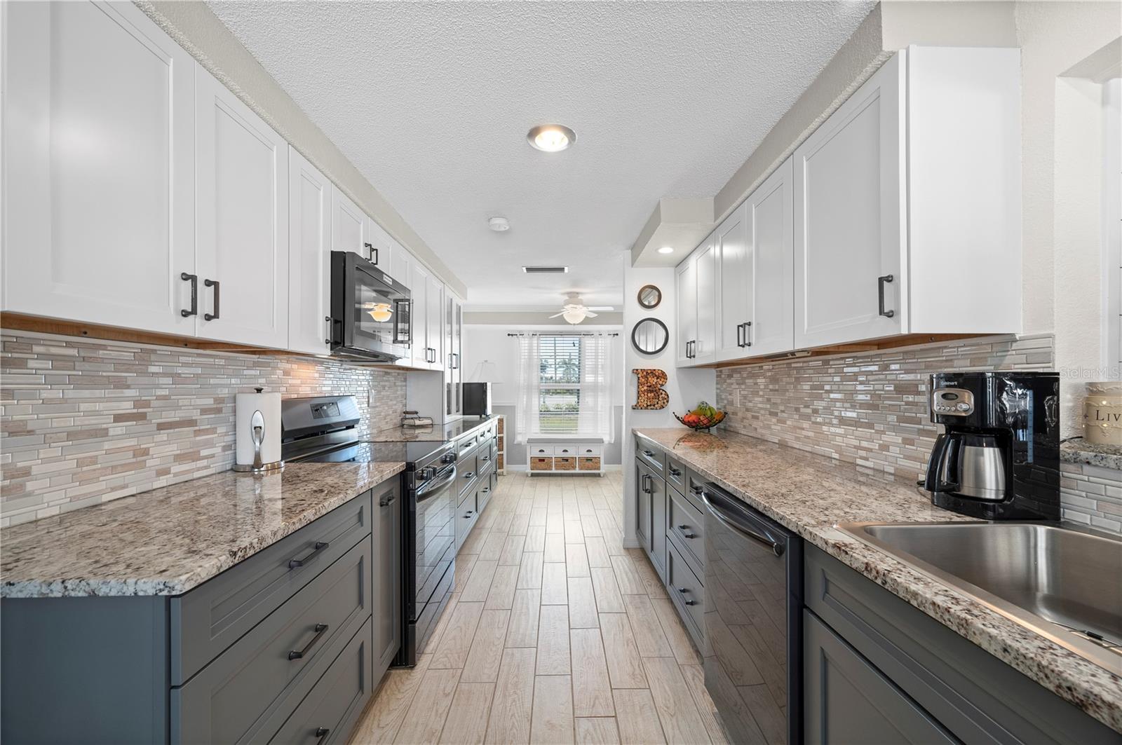 Image 12 of 84 For 21194 Edgewater Drive