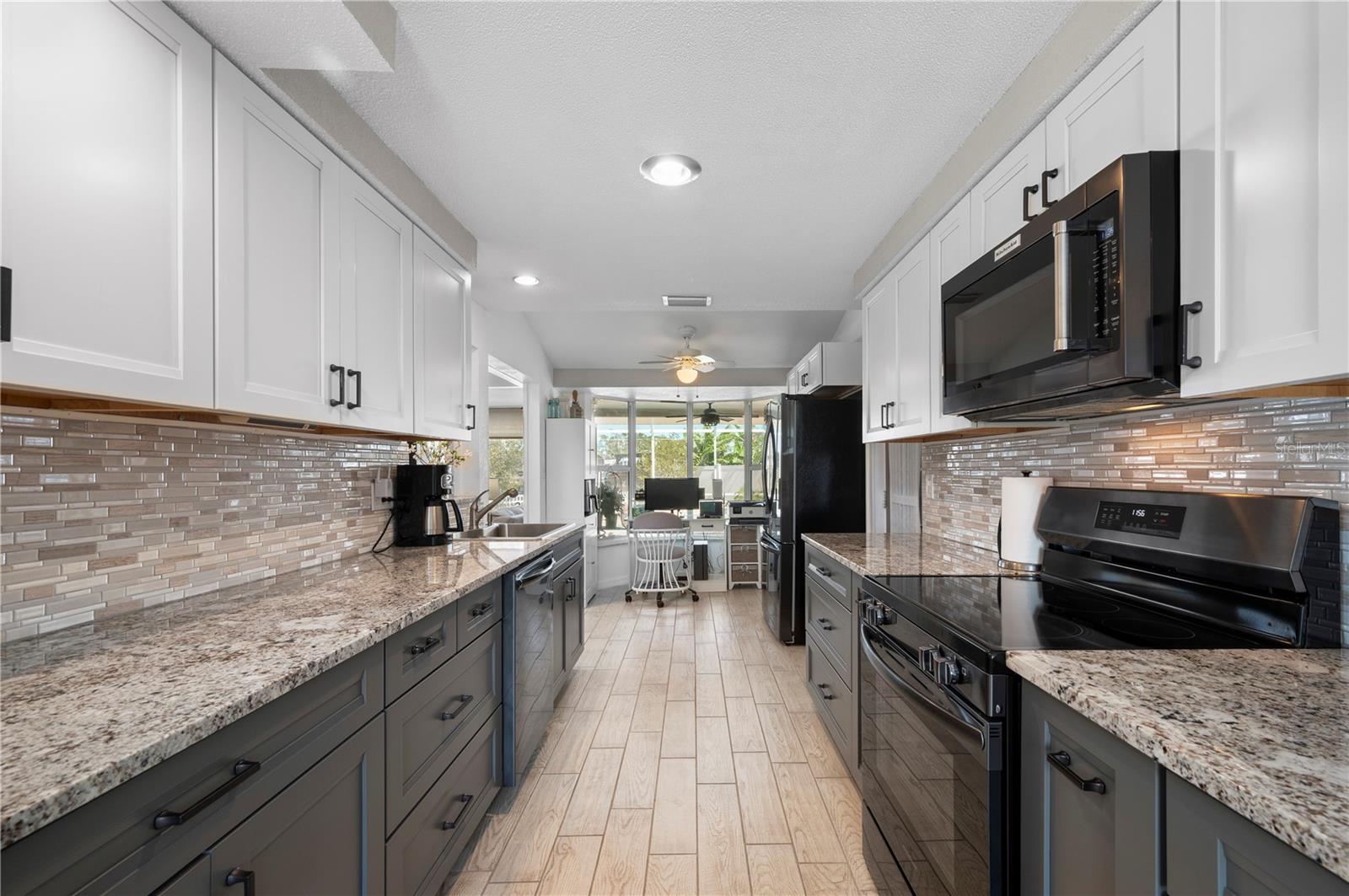 Image 13 of 84 For 21194 Edgewater Drive