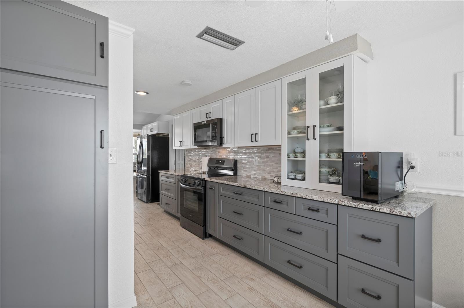 Image 15 of 84 For 21194 Edgewater Drive