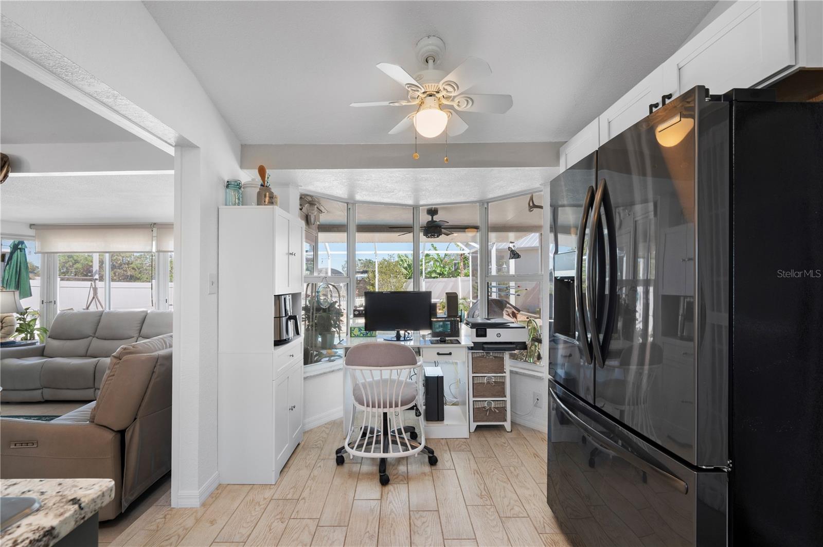 Image 18 of 84 For 21194 Edgewater Drive