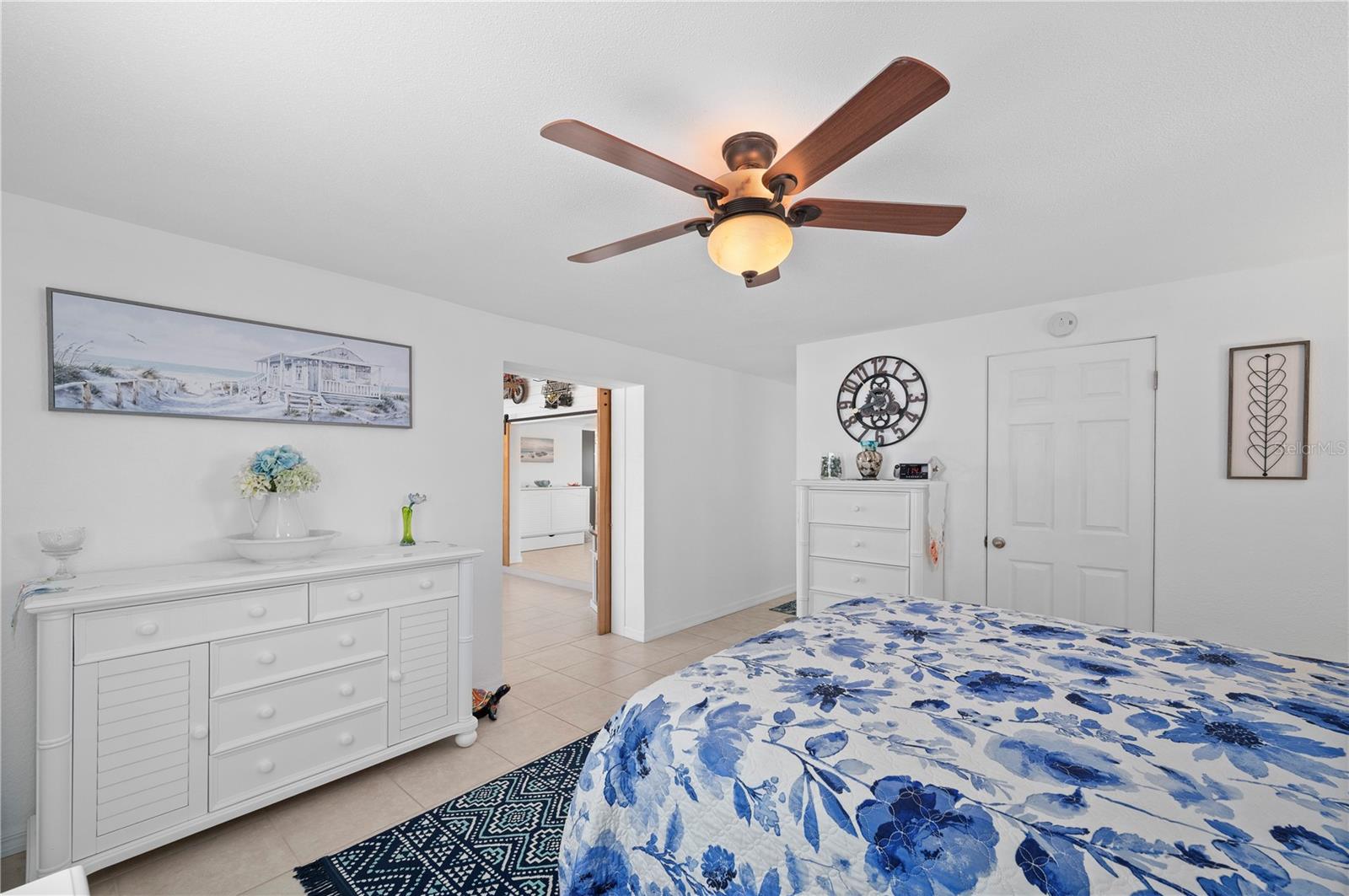 Image 27 of 84 For 21194 Edgewater Drive