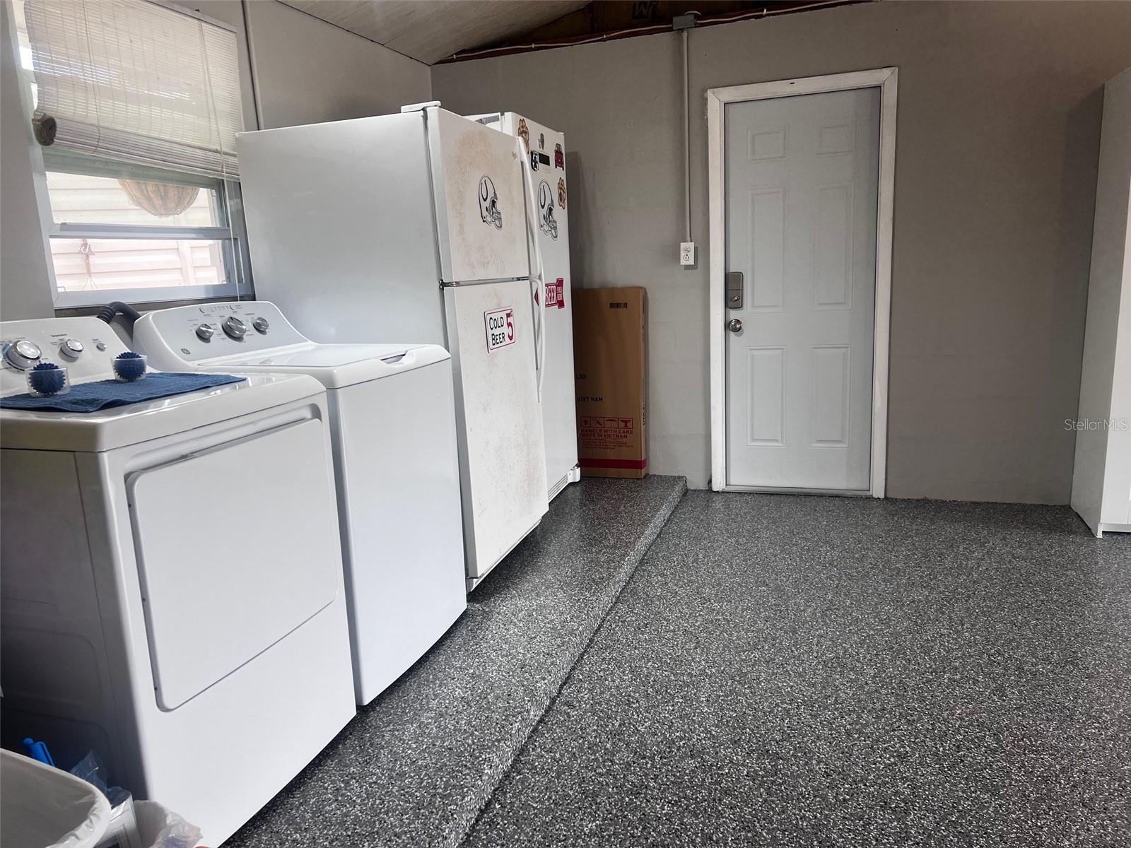 Image 36 of 84 For 21194 Edgewater Drive