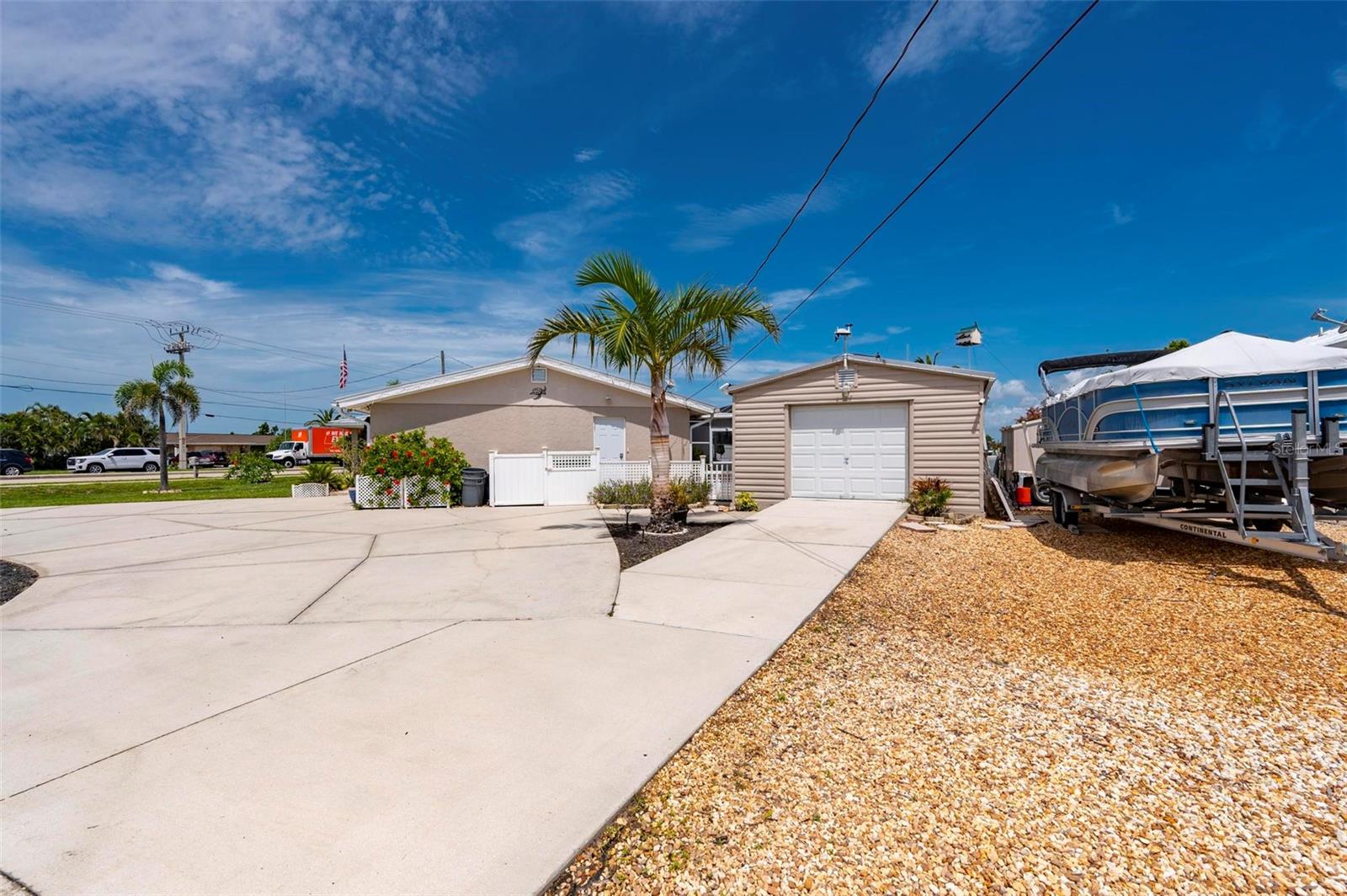 Image 49 of 84 For 21194 Edgewater Drive