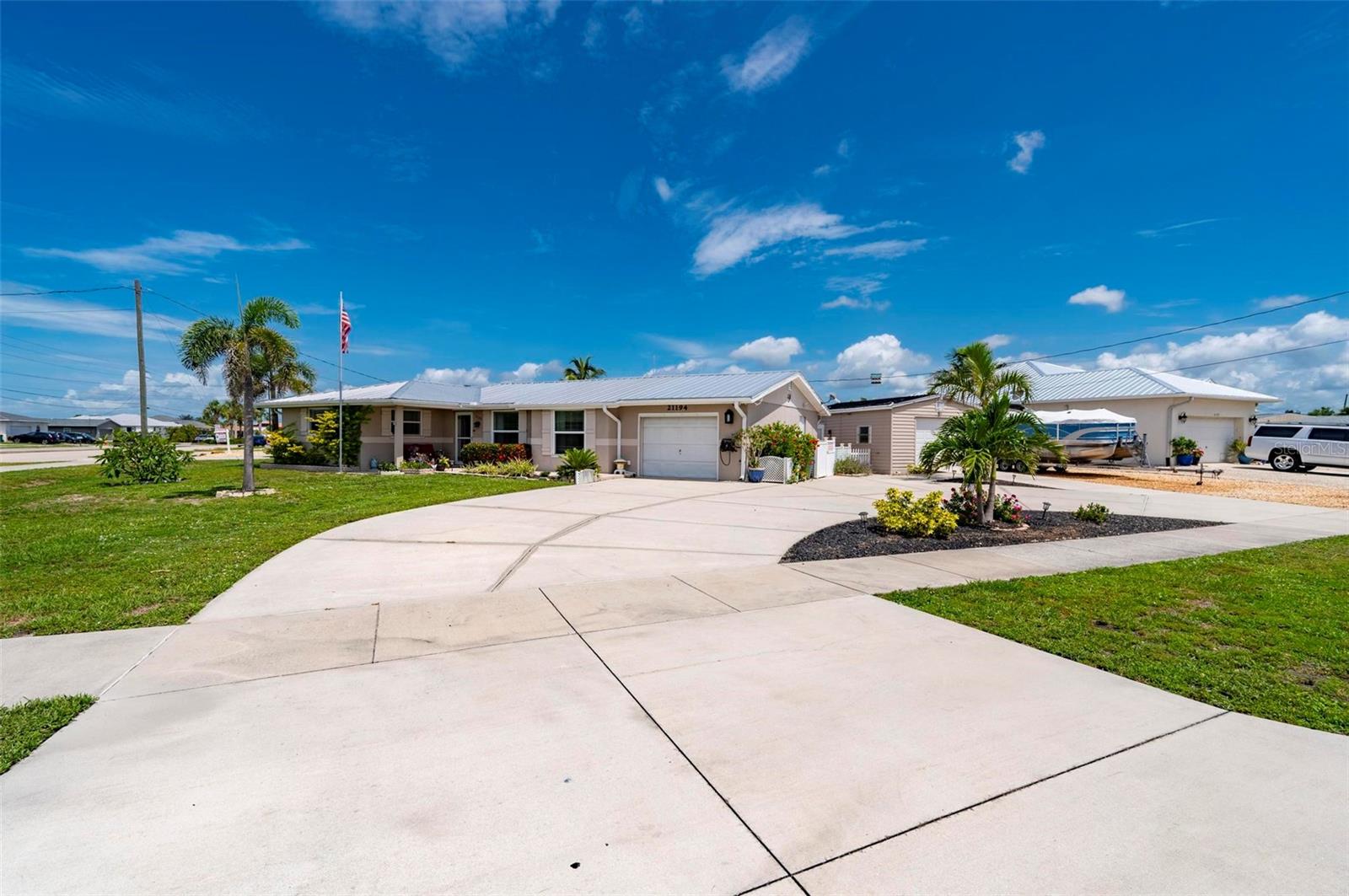 Image 59 of 84 For 21194 Edgewater Drive