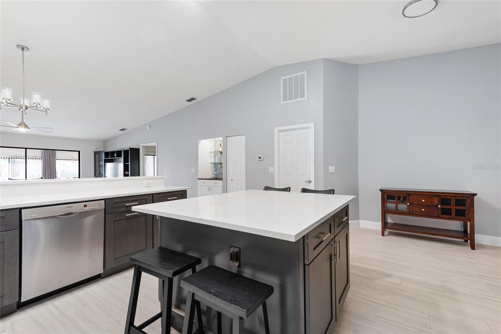 Image 11 of 62 For 1780 Deborah Drive 25