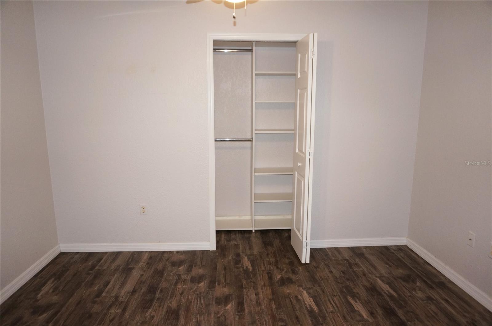 Image 33 of 53 For 594 Tarpon Boulevard Nw