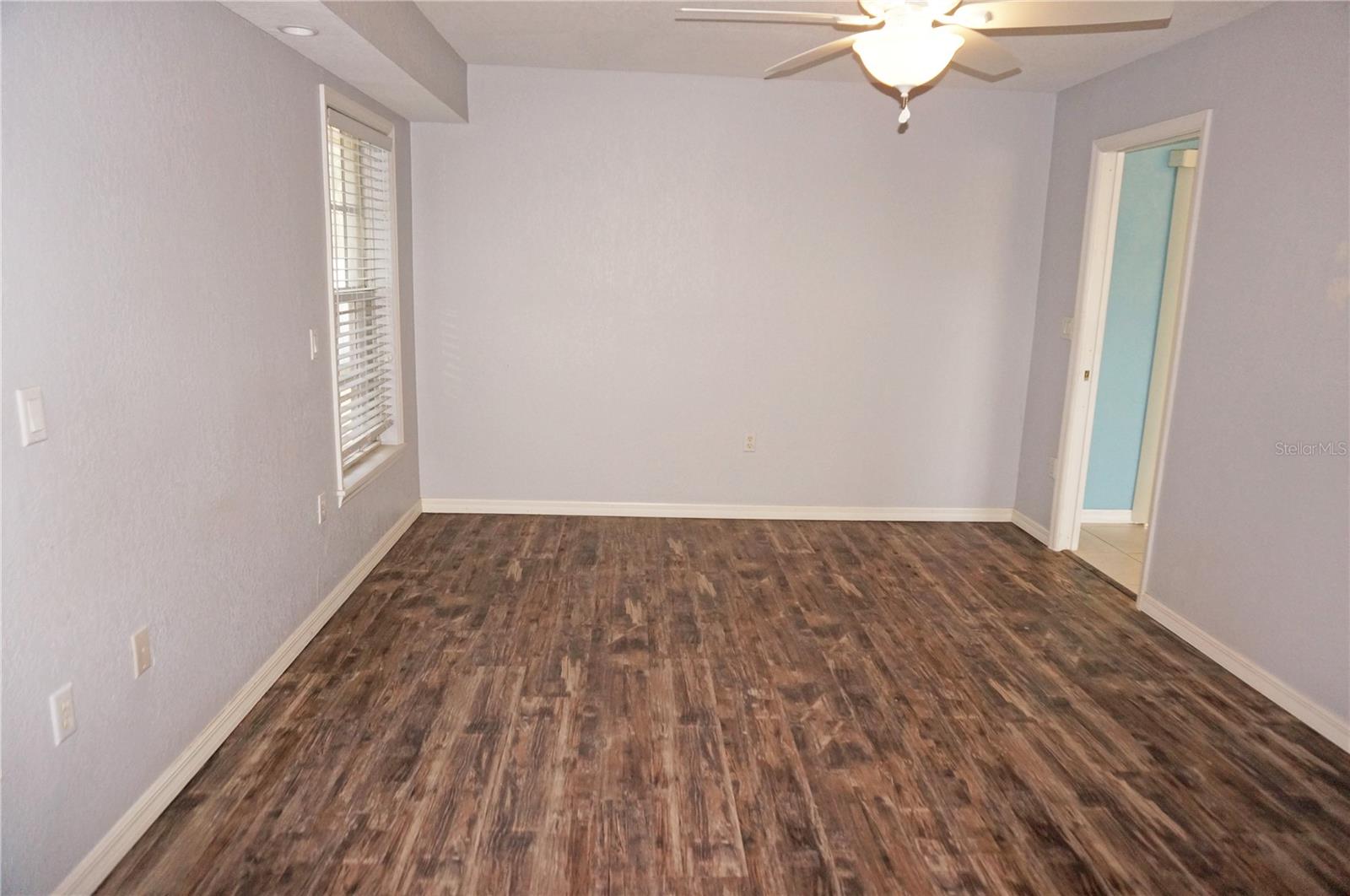 Image 38 of 53 For 594 Tarpon Boulevard Nw