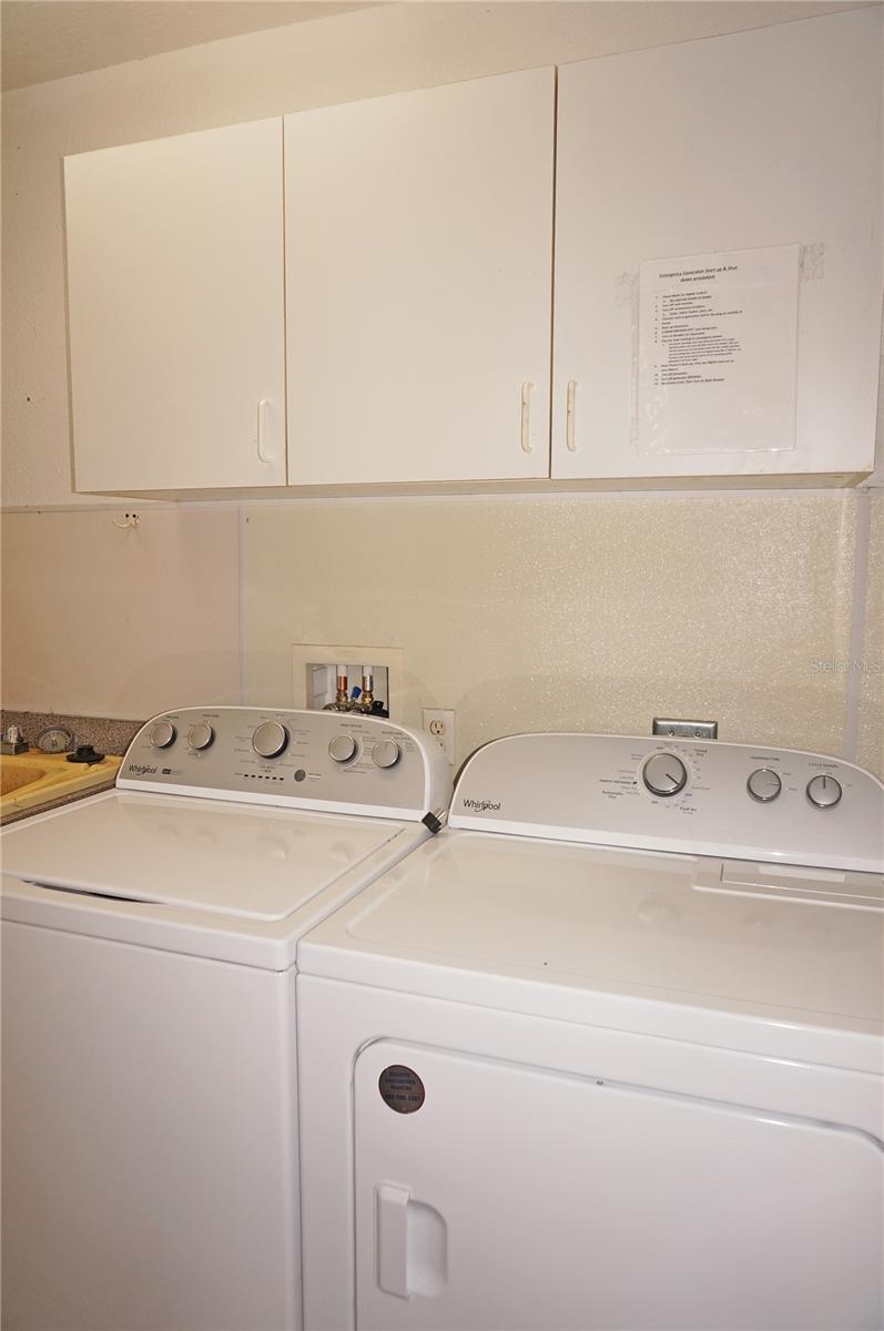 Image 42 of 53 For 594 Tarpon Boulevard Nw