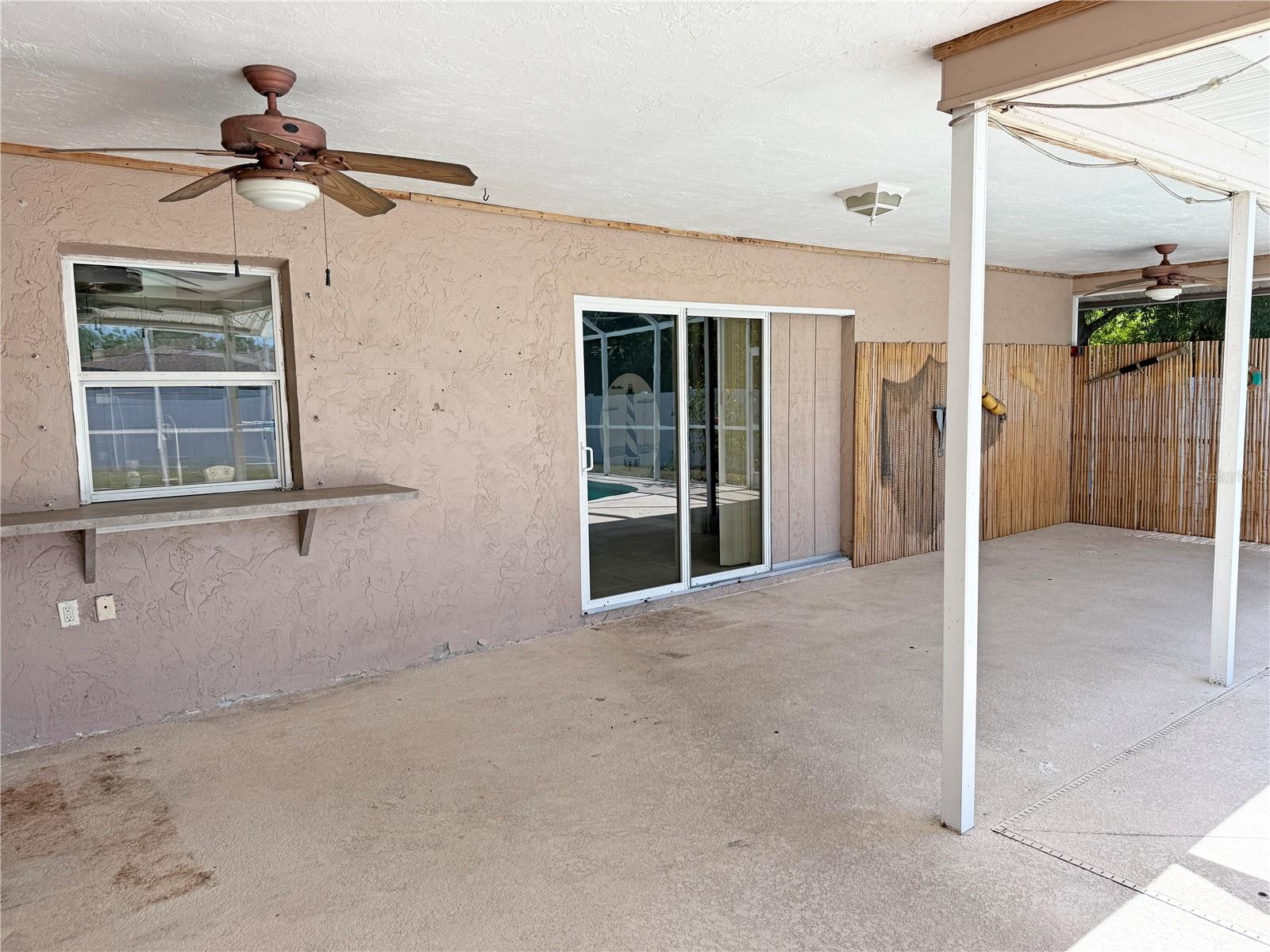 Image 46 of 53 For 594 Tarpon Boulevard Nw