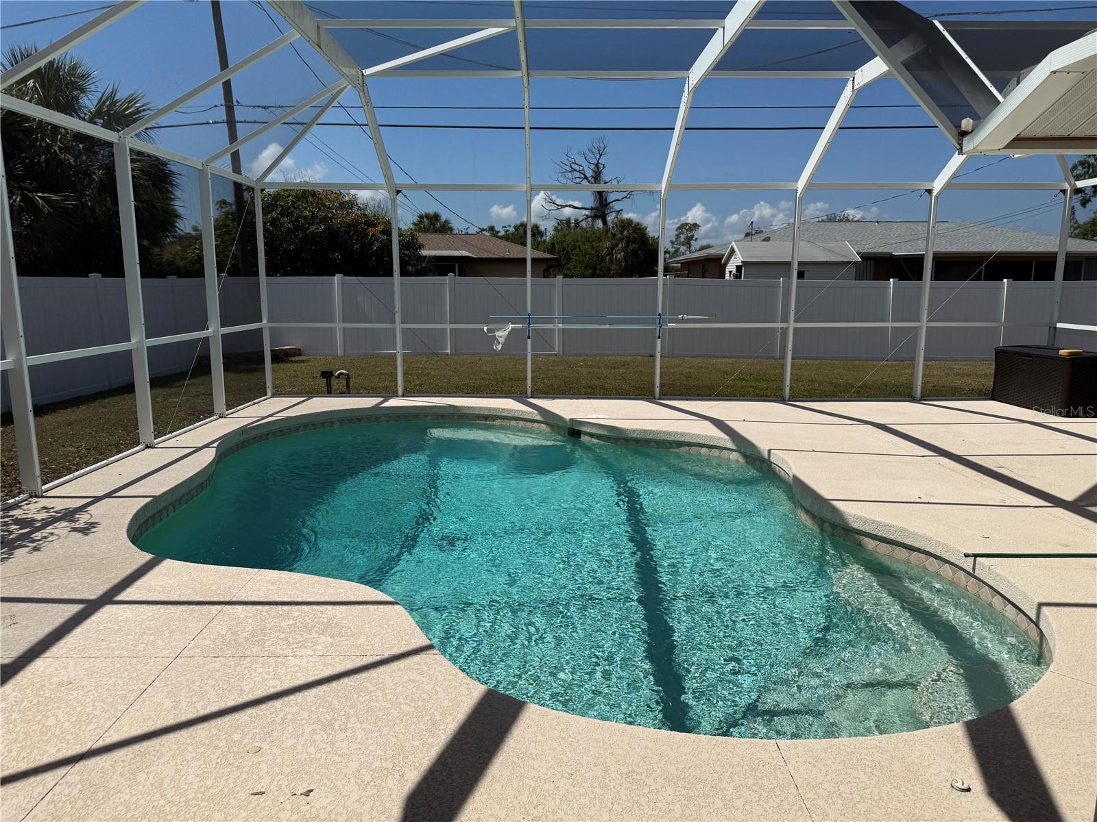 Image 50 of 53 For 594 Tarpon Boulevard Nw
