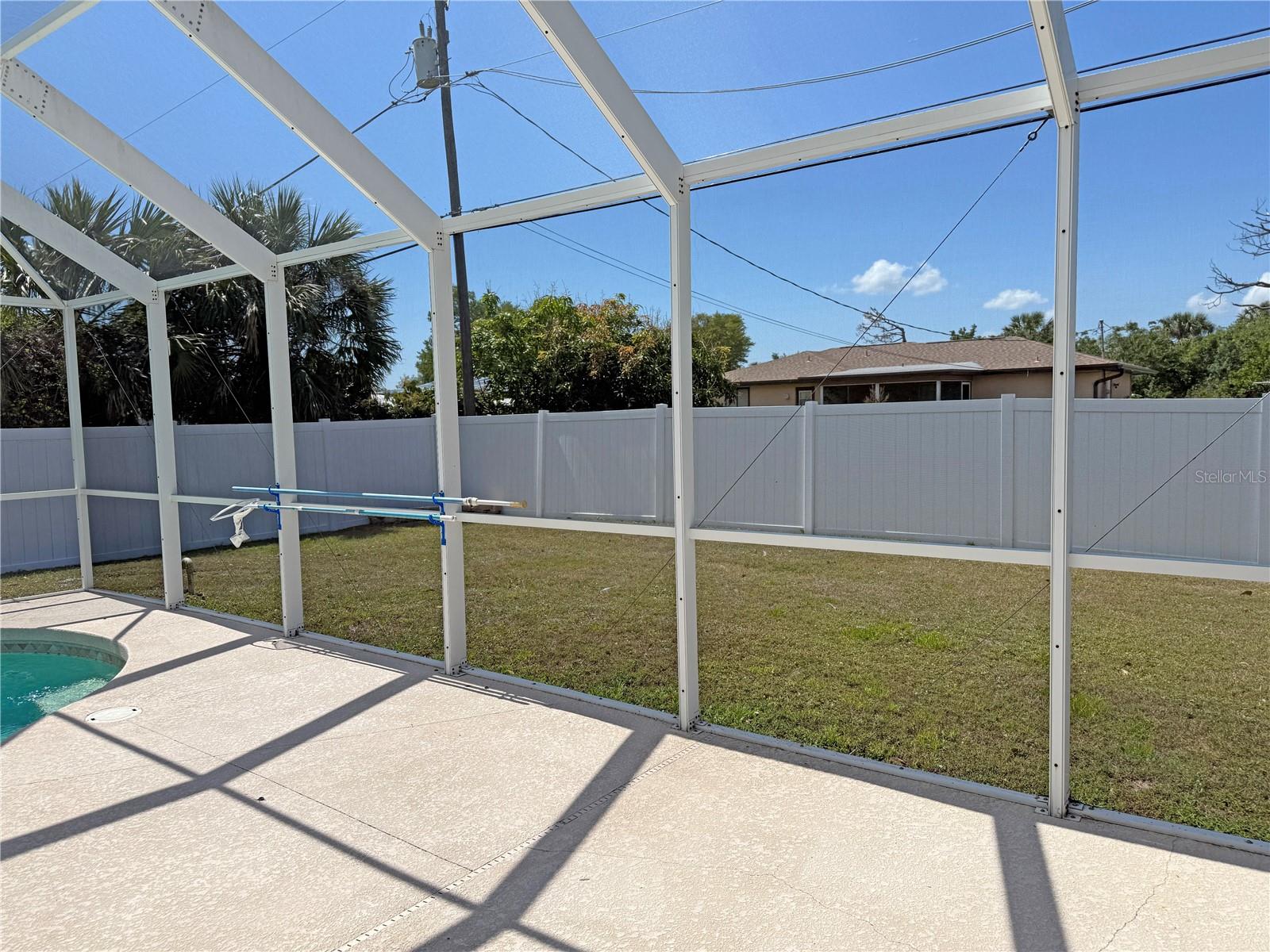 Image 52 of 53 For 594 Tarpon Boulevard Nw