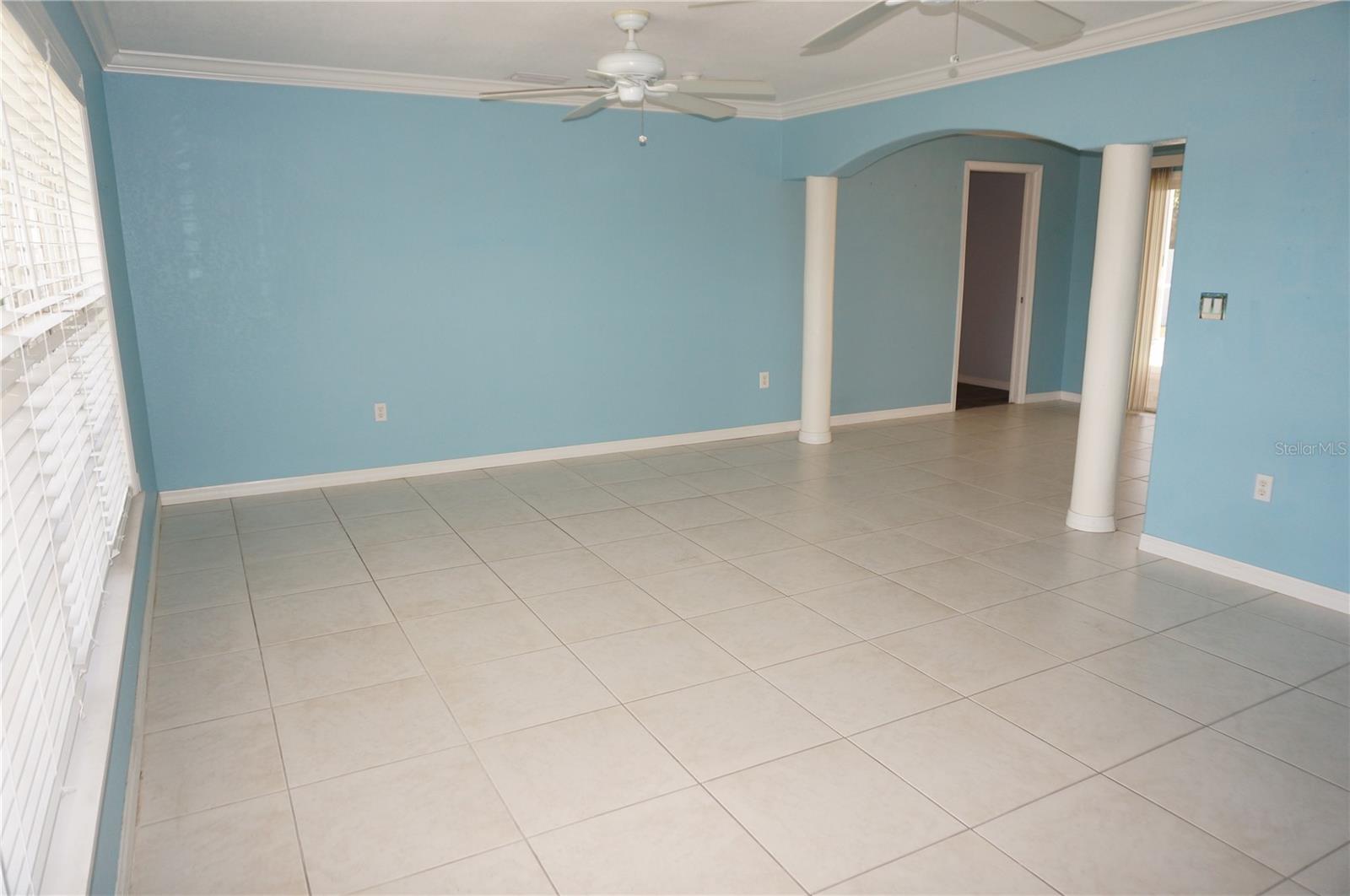 Image 6 of 53 For 594 Tarpon Boulevard Nw