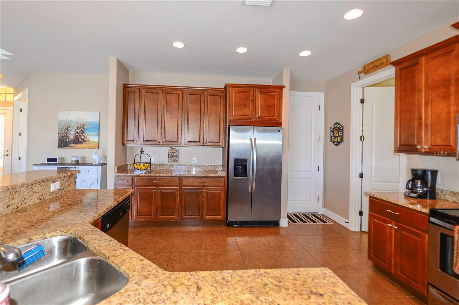 Listing photo id 8 for 3606 Whippoorwill Boulevard