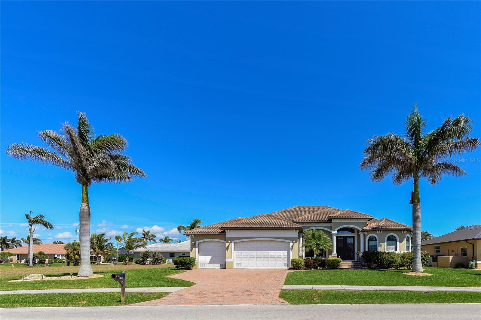 Listing photo id 0 for 3606 Whippoorwill Boulevard