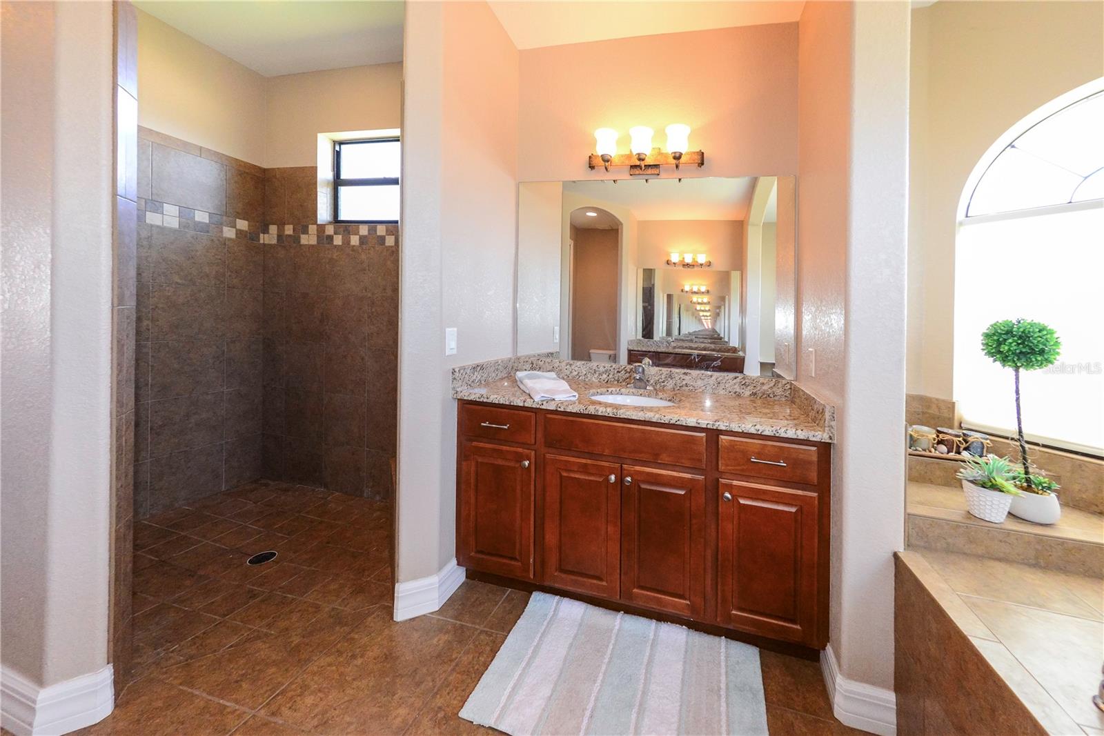 Listing photo id 20 for 3606 Whippoorwill Boulevard