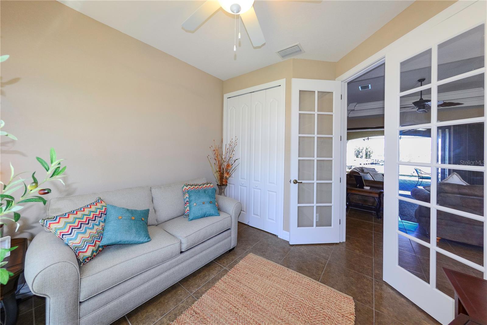 Listing photo id 22 for 3606 Whippoorwill Boulevard